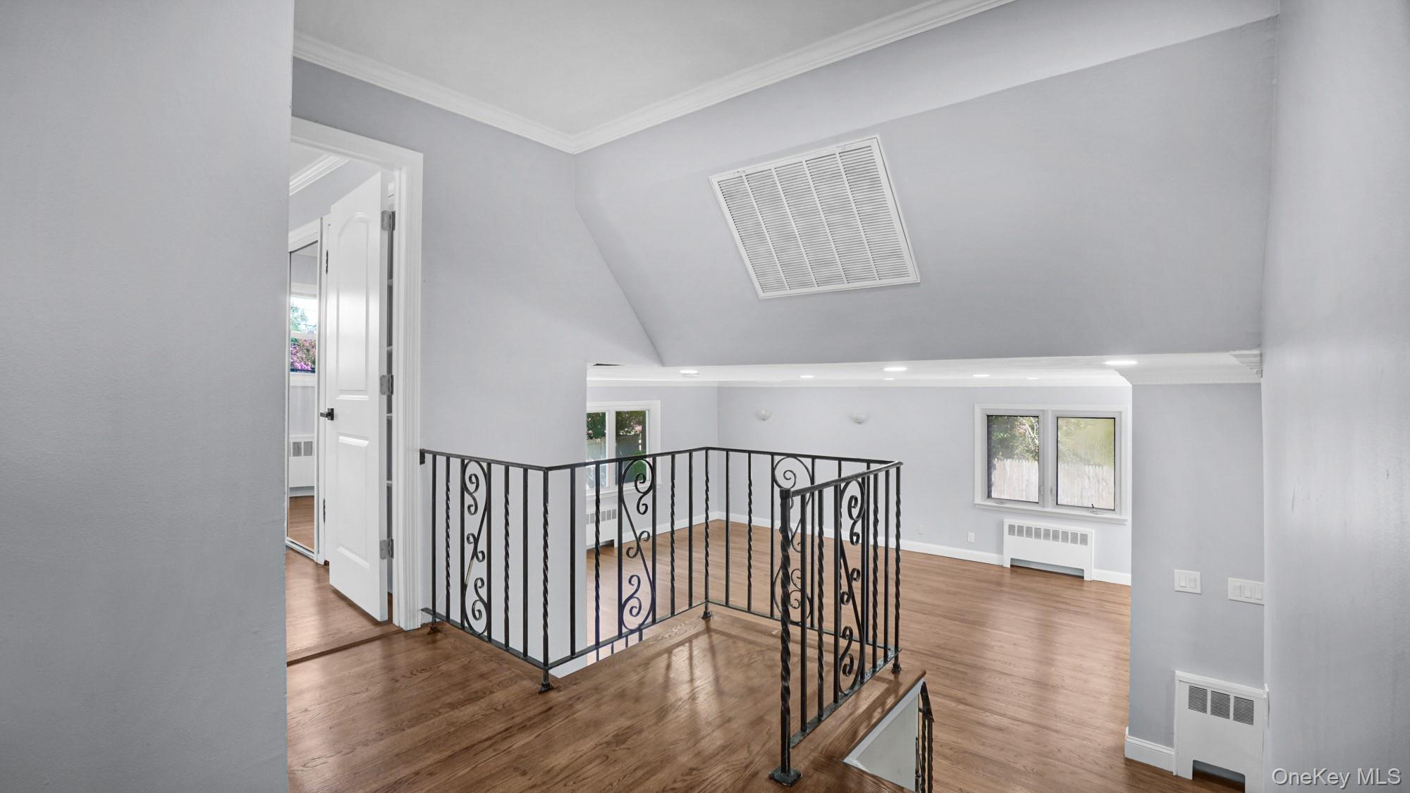 #16 photo, 827 Eastfield Road, ナッソー郡 Westbury , NY 11590