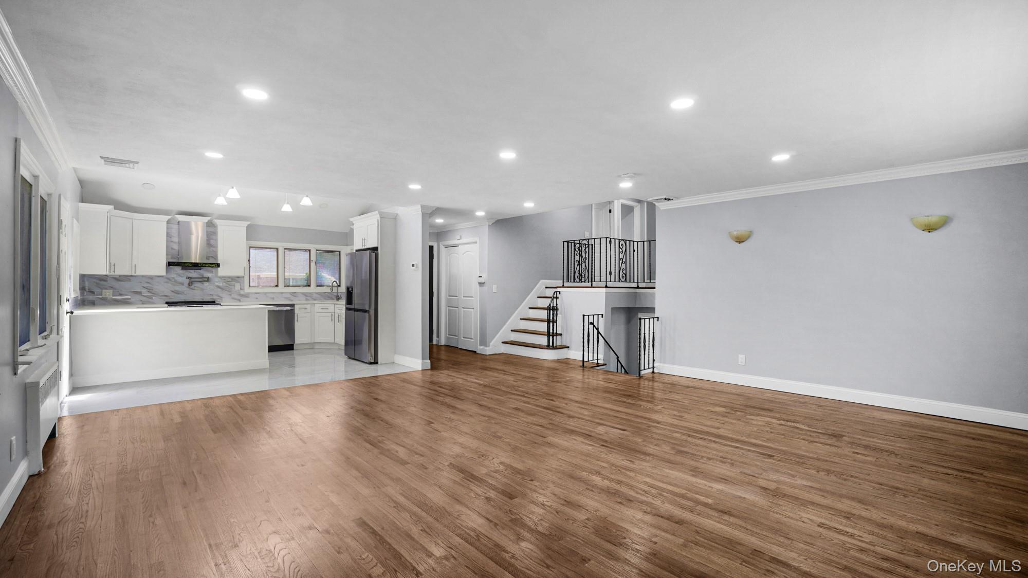 #9 photo, 827 Eastfield Road, ナッソー郡 Westbury , NY 11590