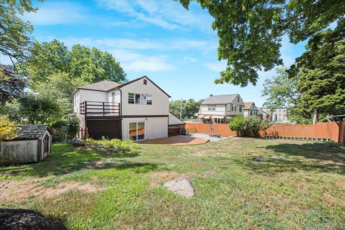 #16 photo, 549 Park Avenue, Yonkers , NY 10703