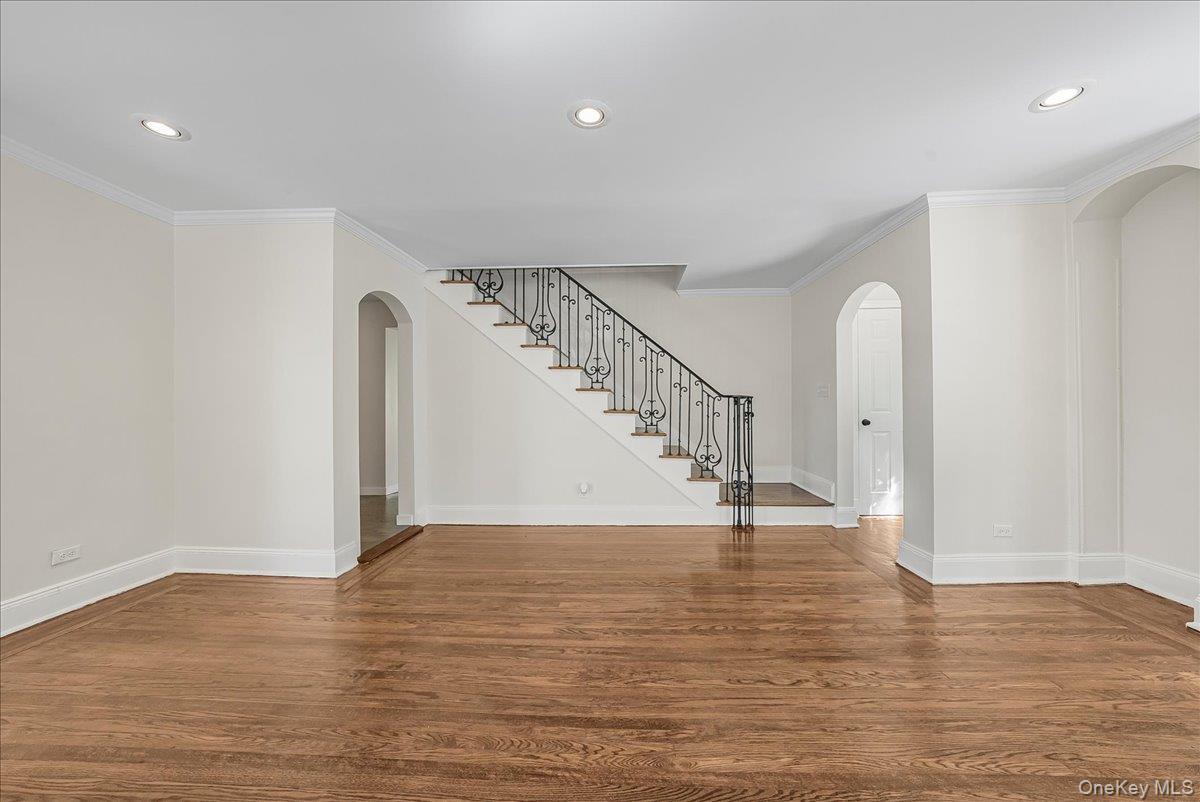 #17 photo, 549 Park Avenue, Yonkers , NY 10703