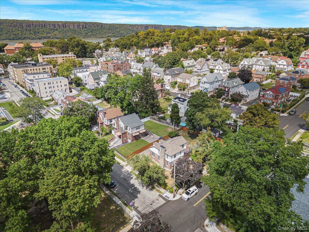 #4 photo, 549 Park Avenue, Yonkers , NY 10703