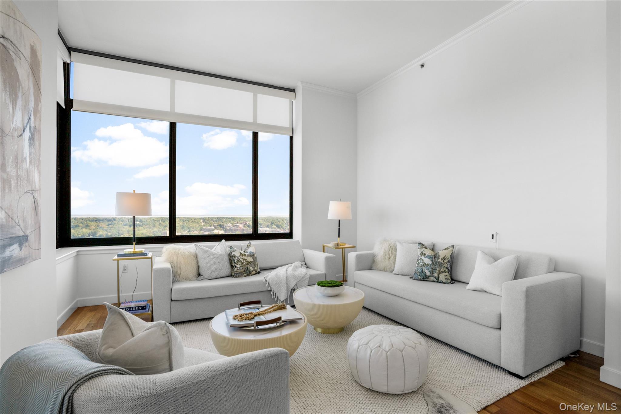 #4 photo, 10 City Place, White Plains , NY 10601