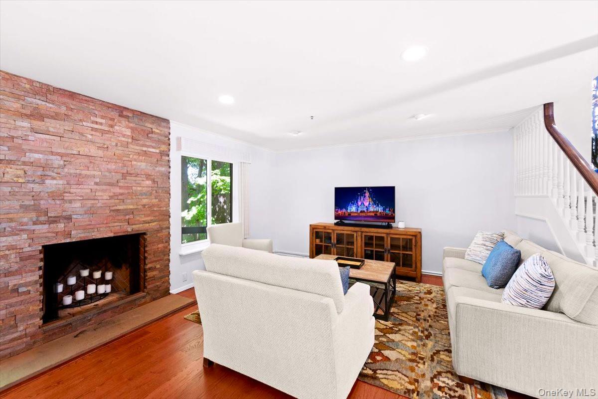 #17 photo, 301 Old Cedar Road, Hartsdale , NY 10530