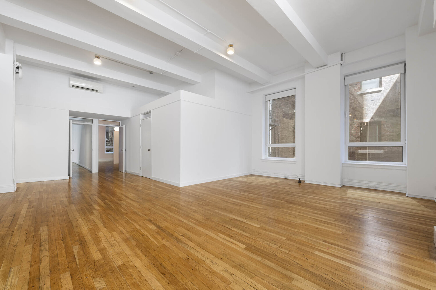 #14 photo, 534 LAGUARDIA Place, マンハッタン Greenwich Village , NY 10012