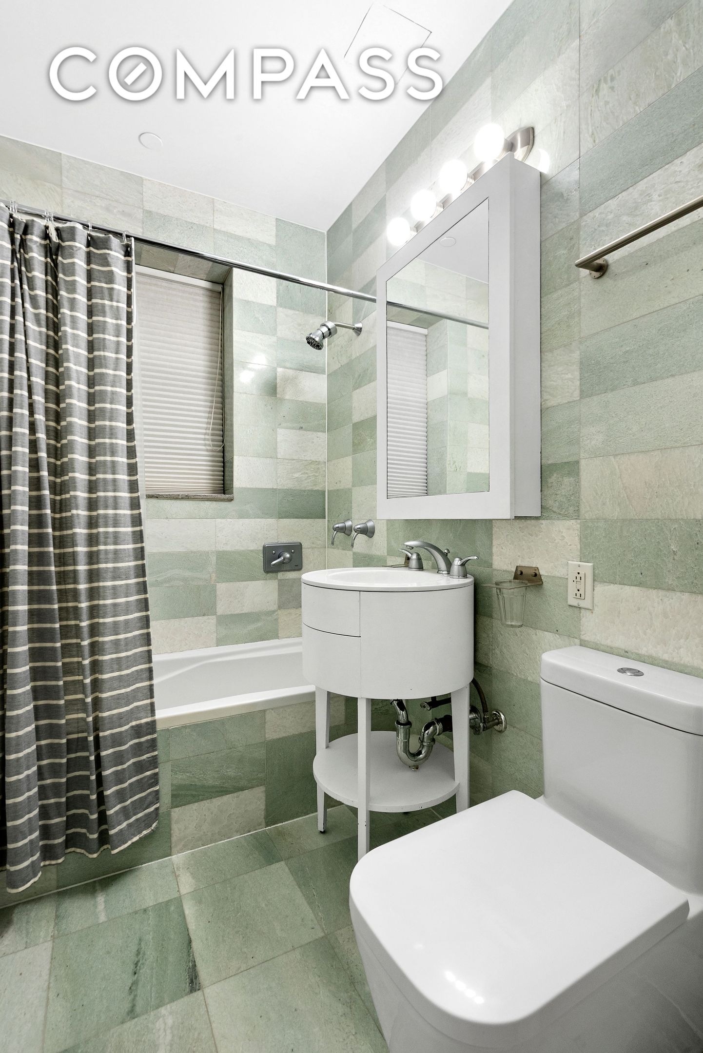 #10 photo, 223 W 80th Street, マンハッタン Upper West Side , NY 10024