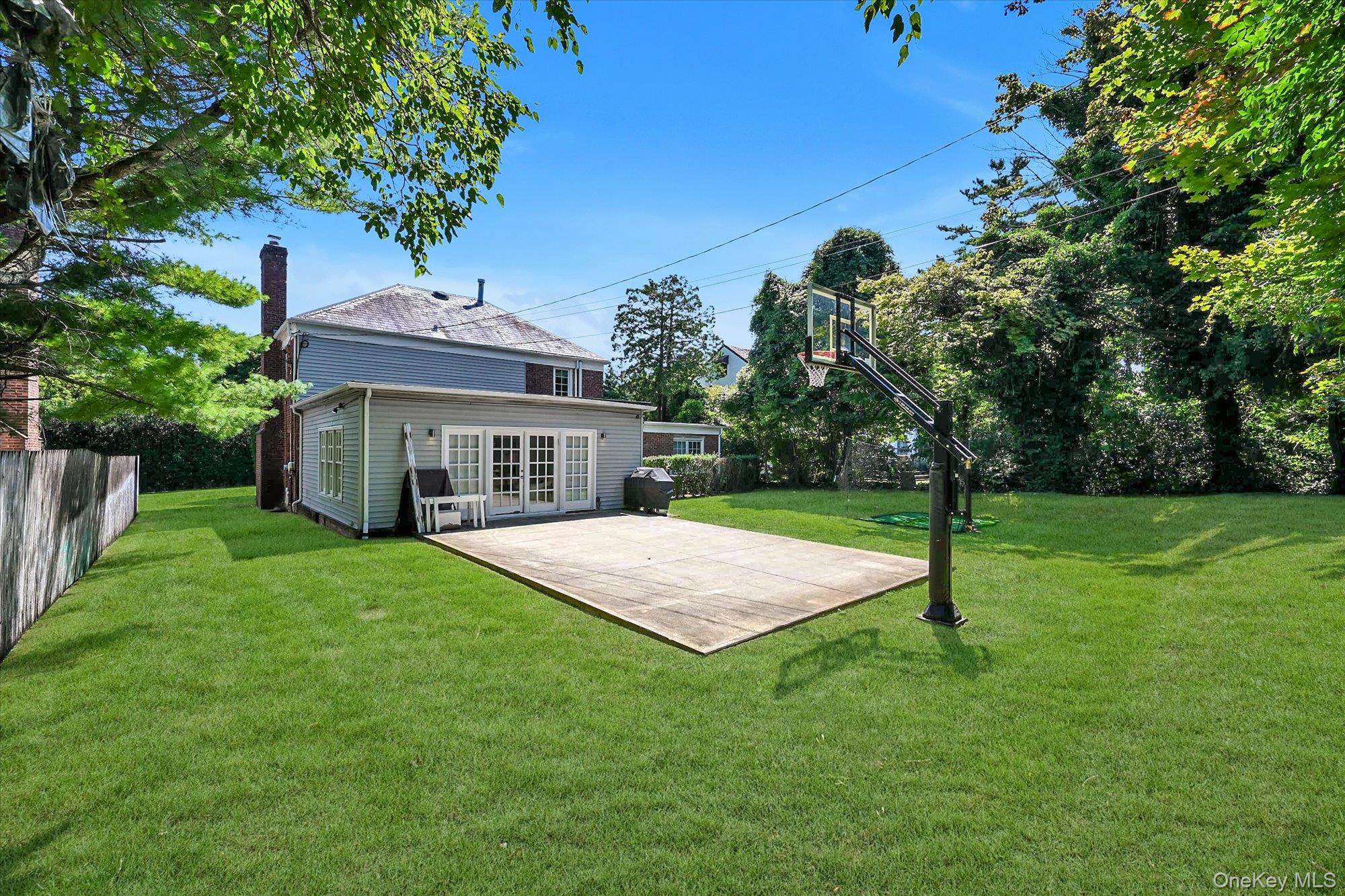 #18 photo, 30 & 16 Beechwood Drive, ナッソー郡 Lawrence , NY 11559