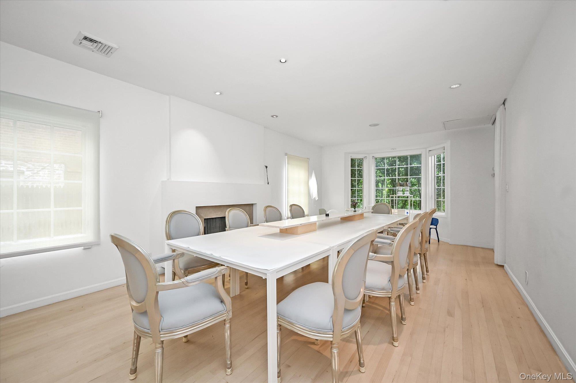 #5 photo, 30 & 16 Beechwood Drive, ナッソー郡 Lawrence , NY 11559