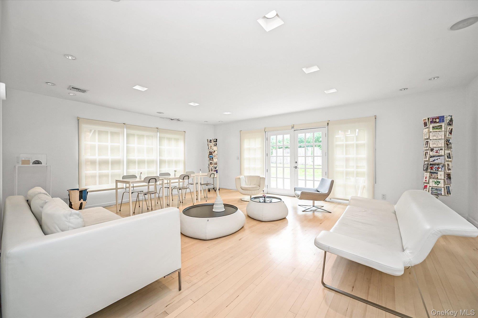 #6 photo, 30 & 16 Beechwood Drive, ナッソー郡 Lawrence , NY 11559