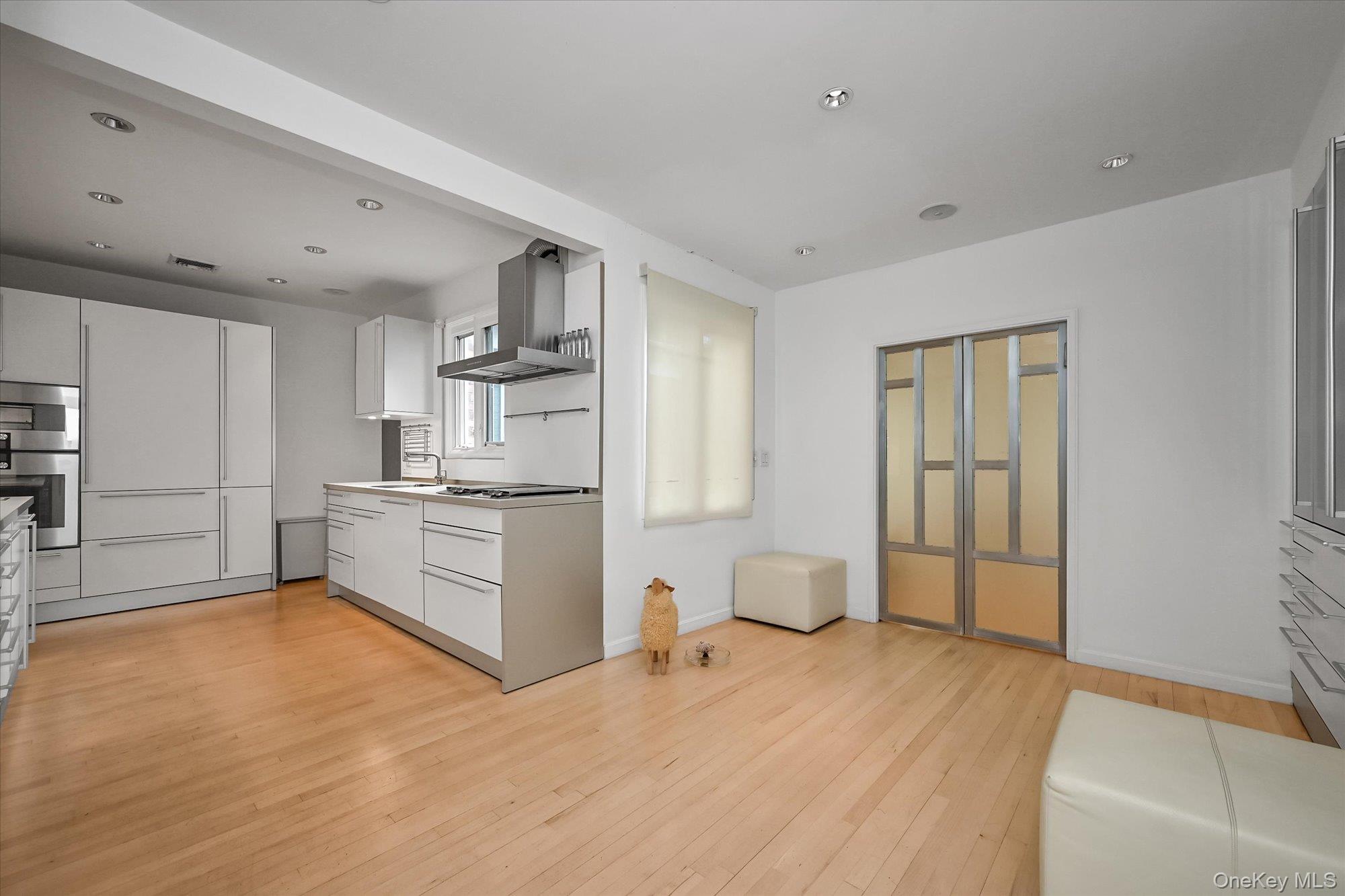 #9 photo, 30 & 16 Beechwood Drive, ナッソー郡 Lawrence , NY 11559