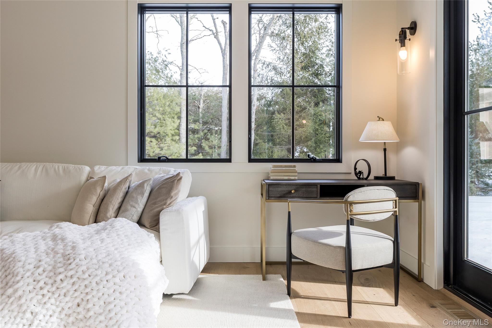 #14 photo, 33 Harbor View Drive, Саффолк ‖ East Hampton , NY 11937