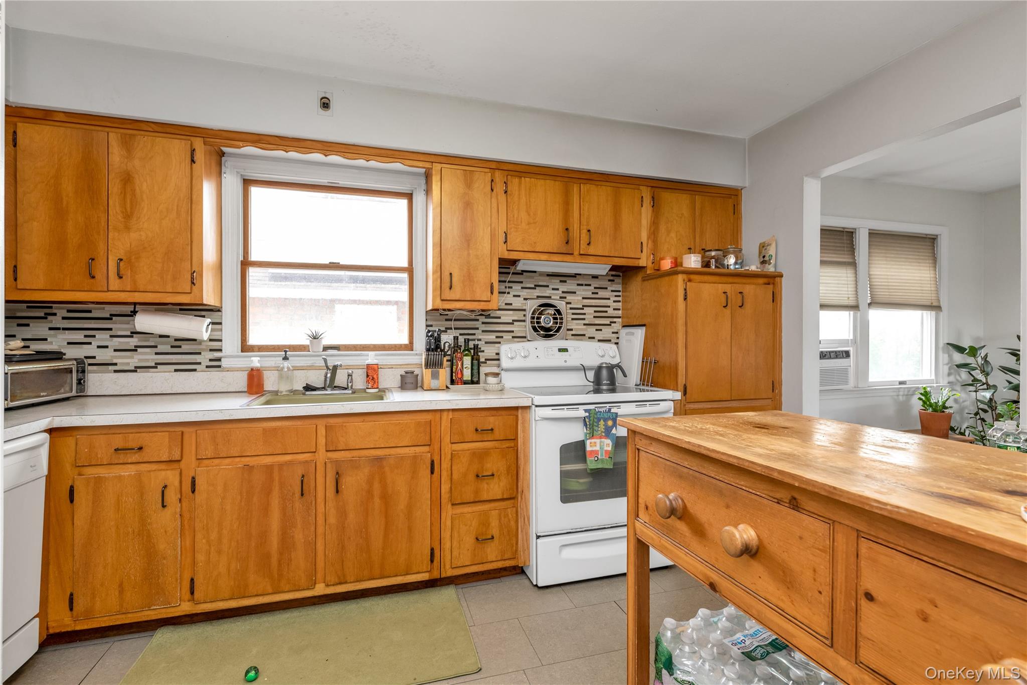 #14 photo, 41 Jackson Avenue, ナッソー郡 Mineola , NY 11501