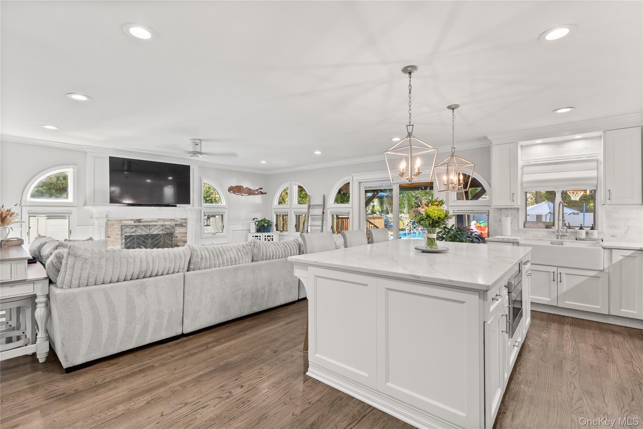 #11 photo, 47 Village Line Road, サフォーク郡 Babylon , NY 11702