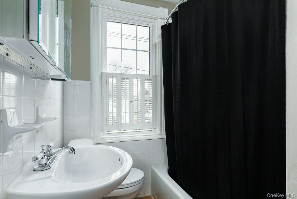 #14 photo, 213 Elmendorf Street, Kingston , NY 12401