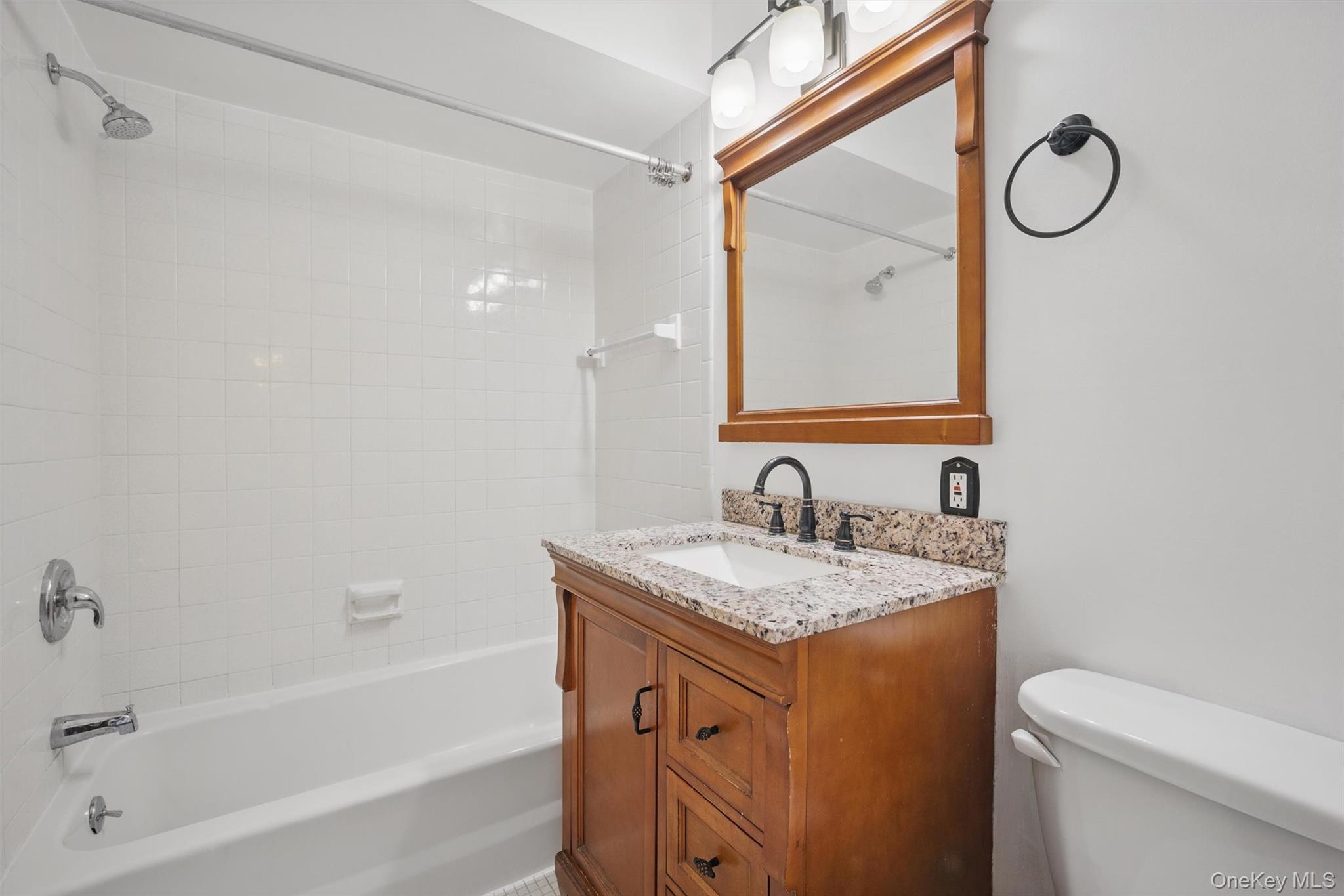 #19 photo, 201 Commons Way Unit E, Fishkill , NY 12524