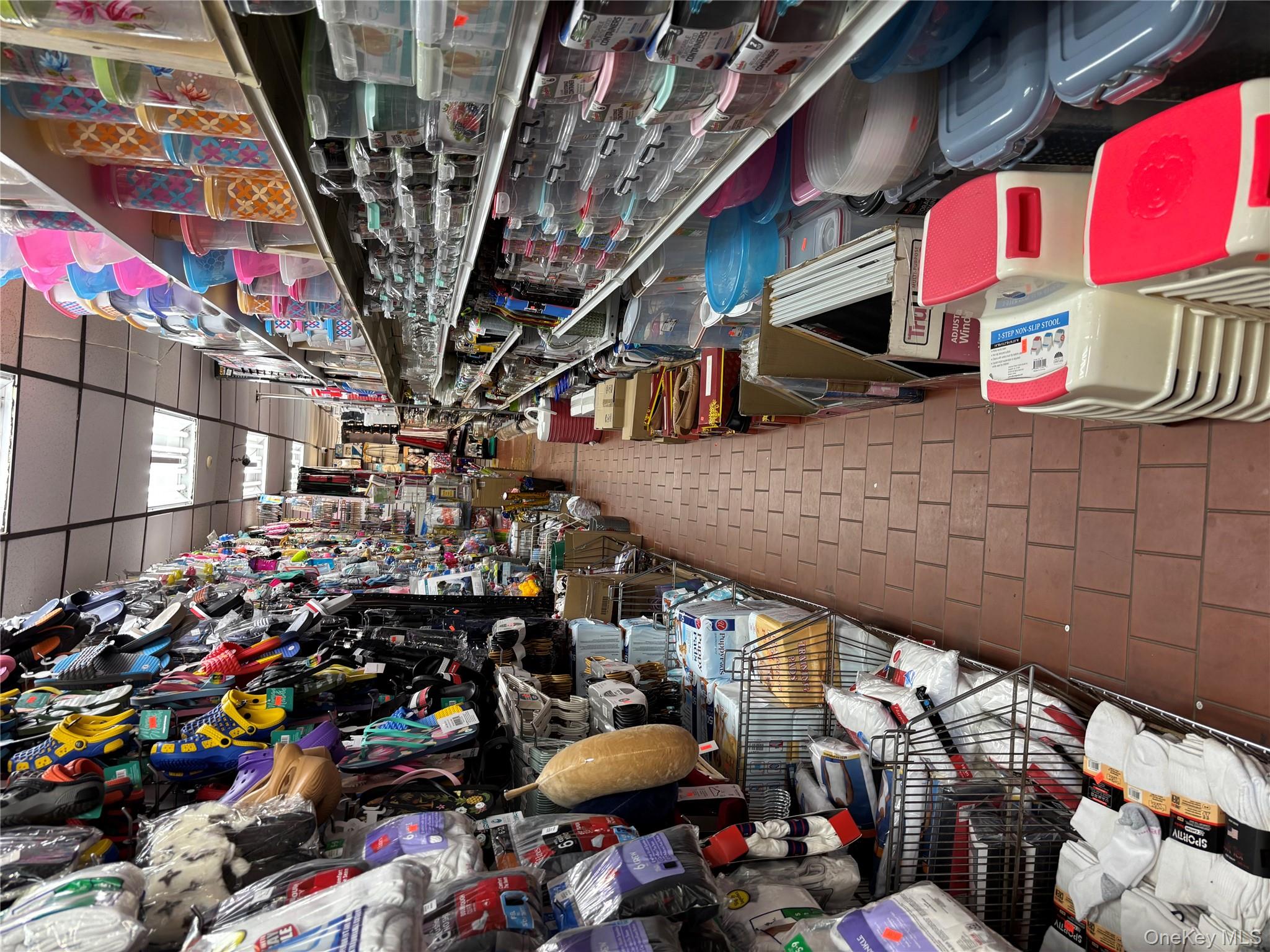 #12 photo, 3036 buhre Ave, ブロンクス区 Bronx , NY 10461