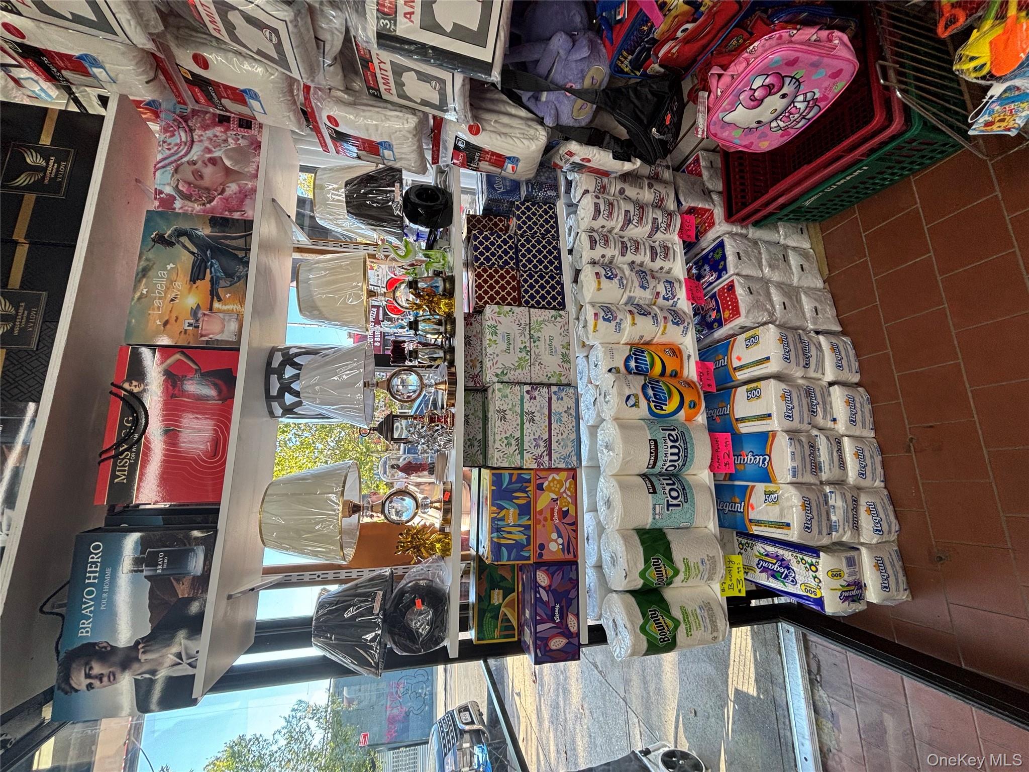 #3 photo, 3036 buhre Ave, ブロンクス区 Bronx , NY 10461