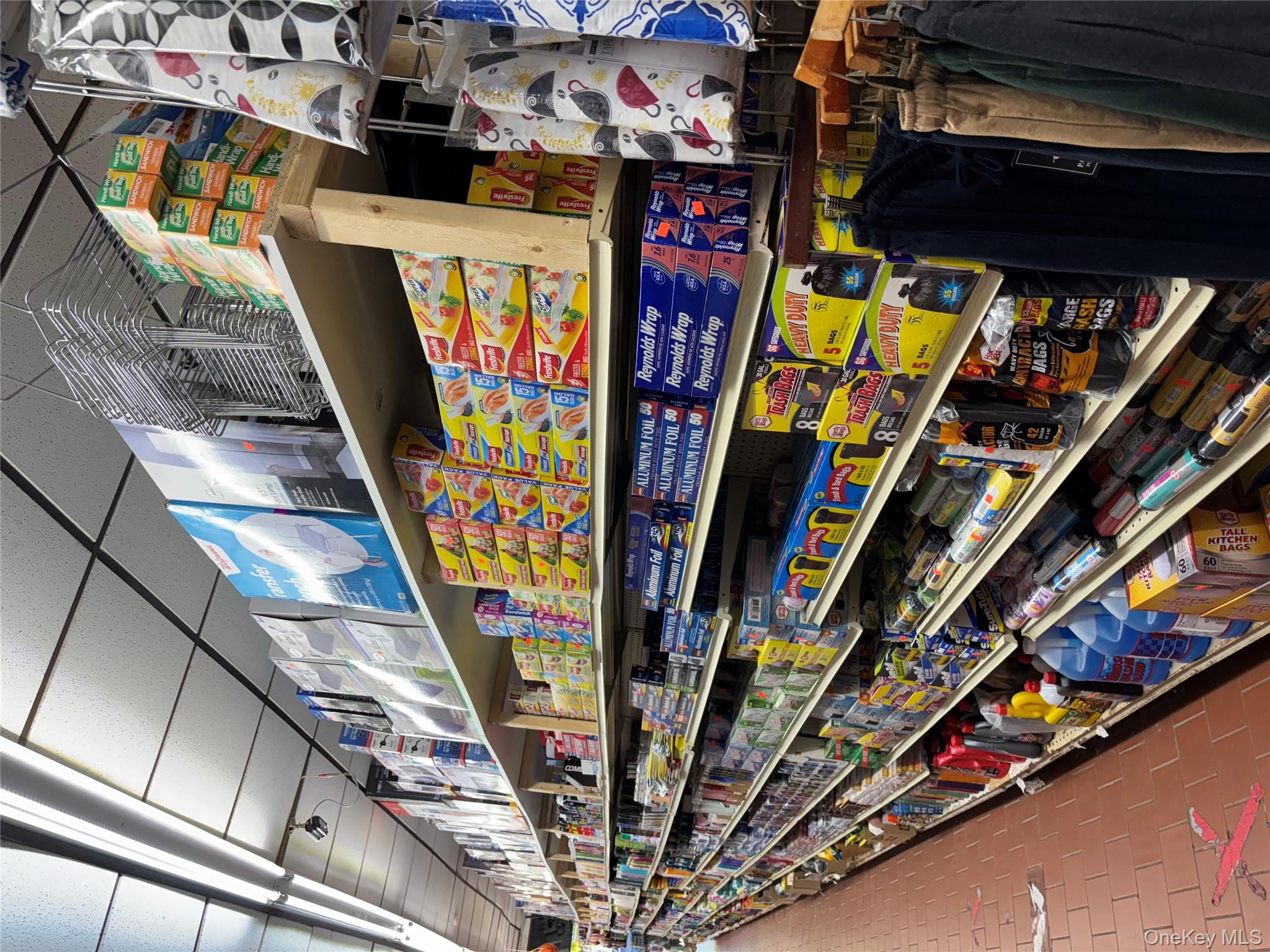 #9 photo, 3036 buhre Ave, ブロンクス区 Bronx , NY 10461