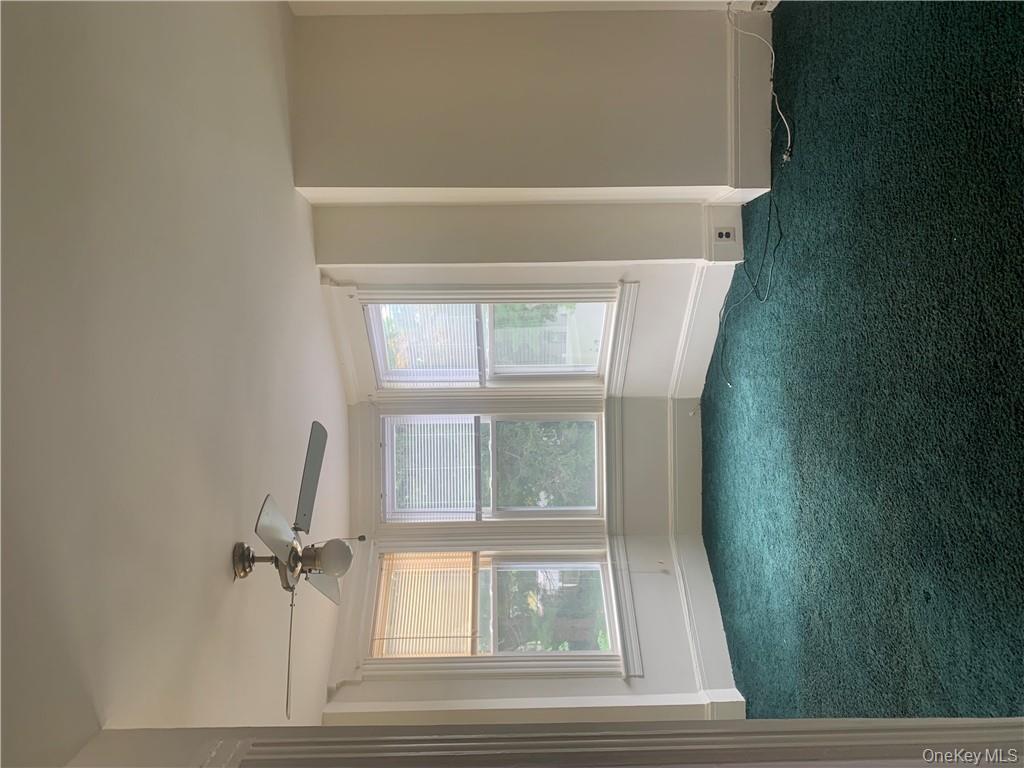 #1 photo, 8 W Crooked Hill Road, Pearl River , NY 10965