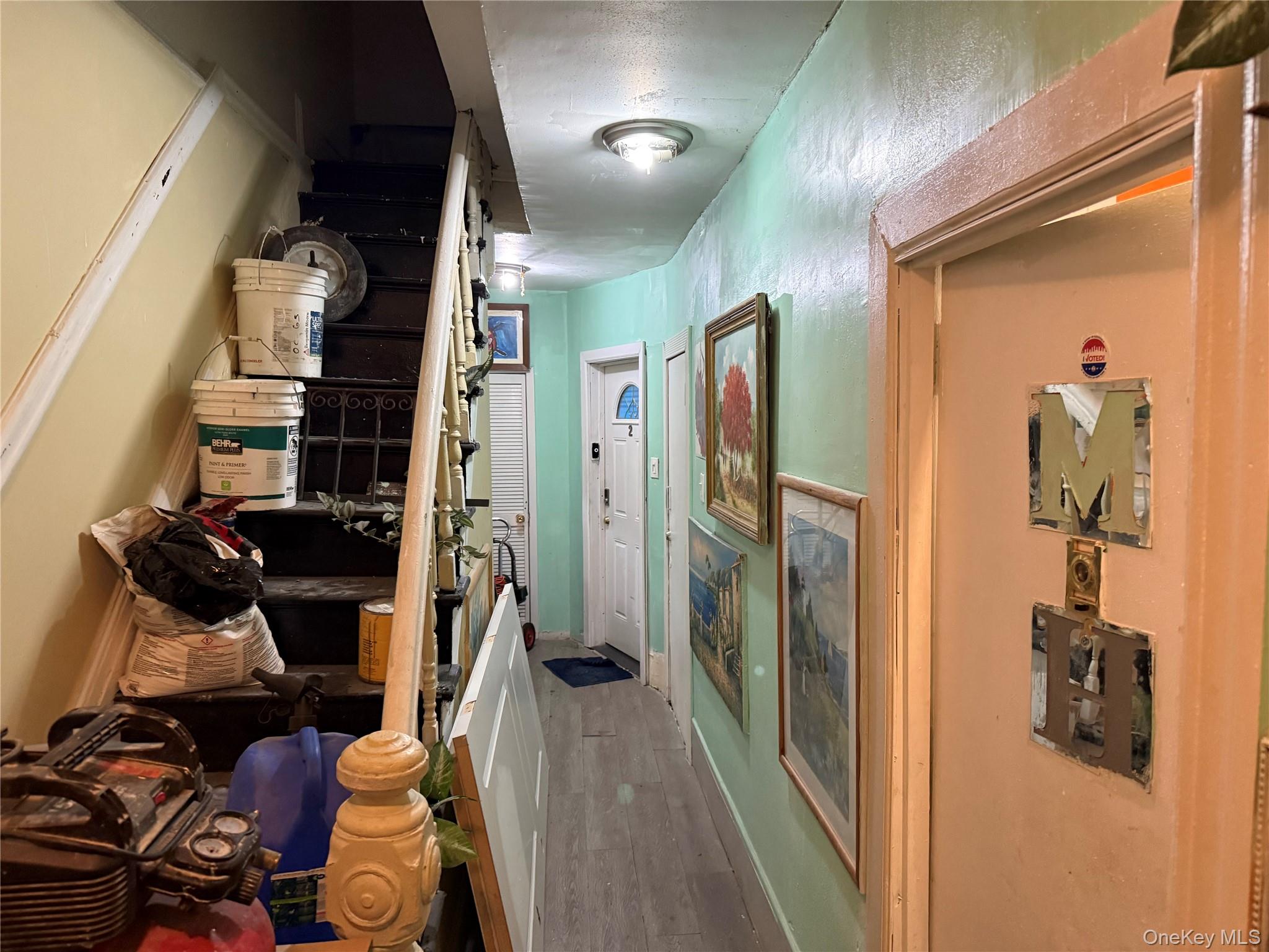 #16 photo, 1999 Morris Avenue, ブロンクス区 Bronx , NY 10453