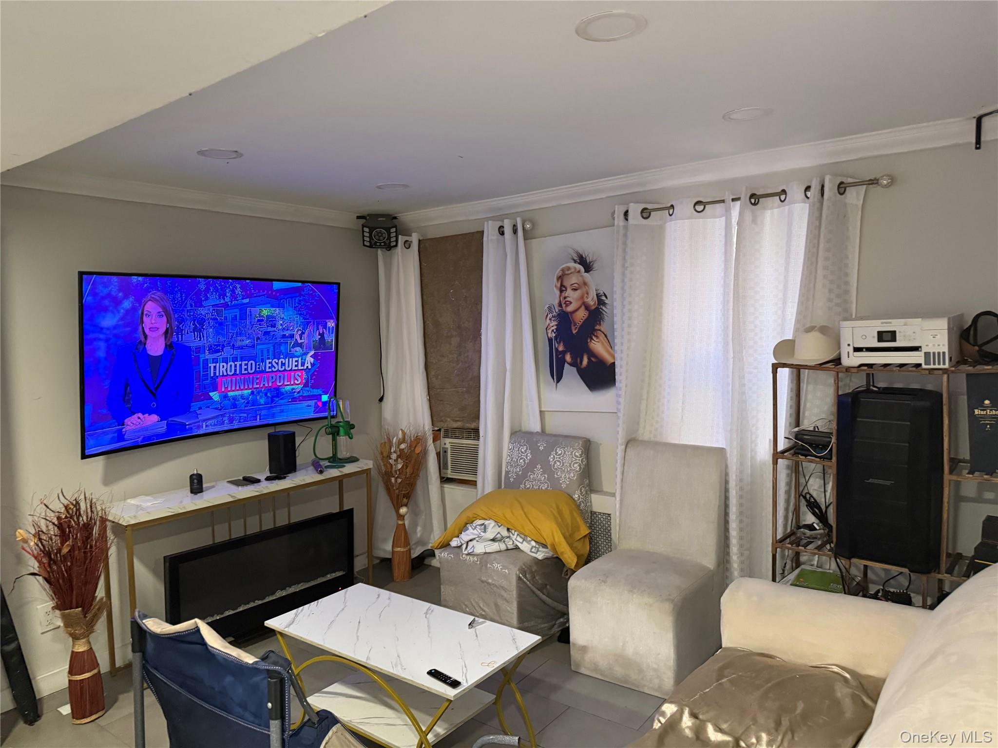 #17 photo, 1999 Morris Avenue, ブロンクス区 Bronx , NY 10453