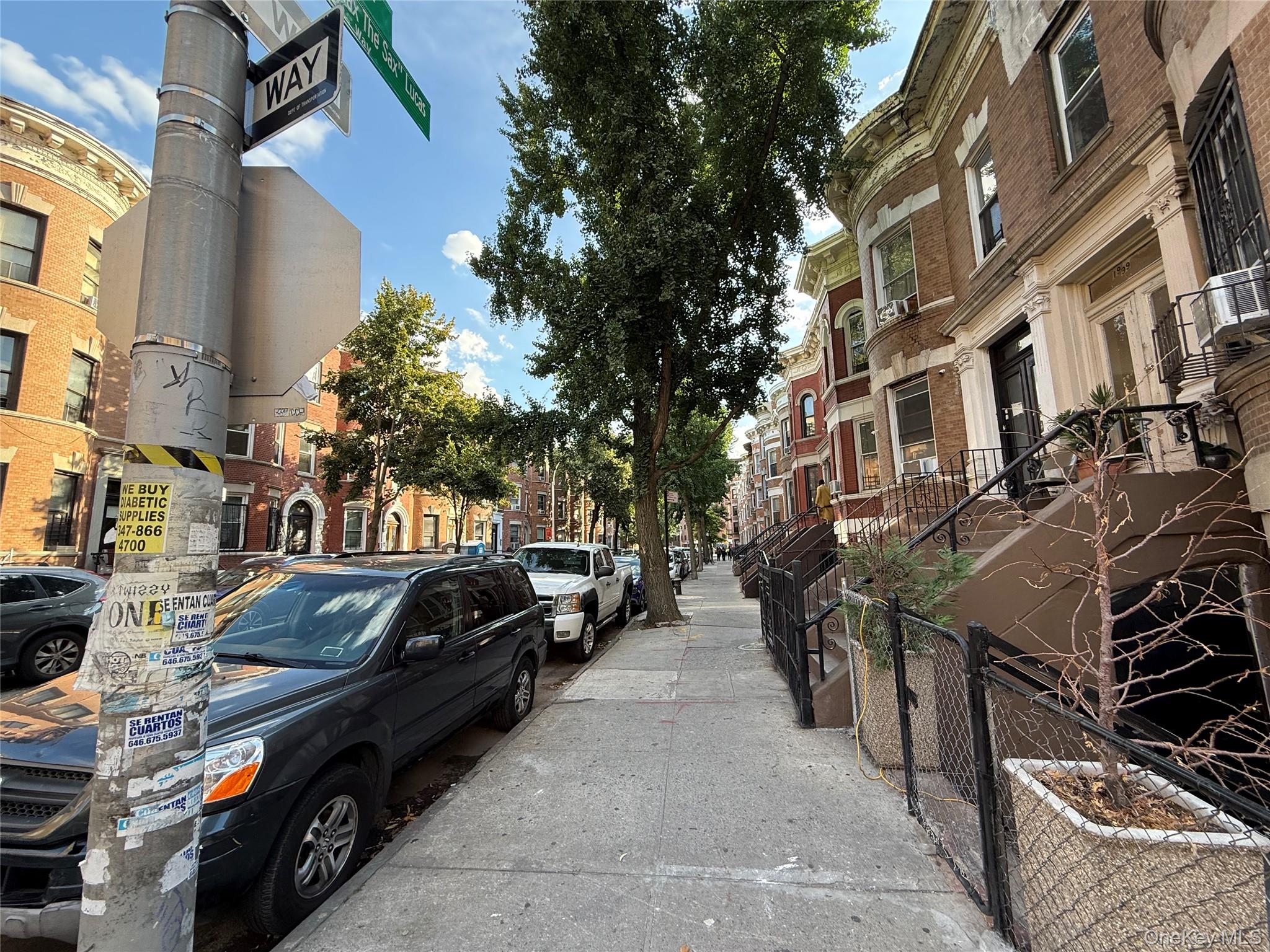 #2 photo, 1999 Morris Avenue, ブロンクス区 Bronx , NY 10453