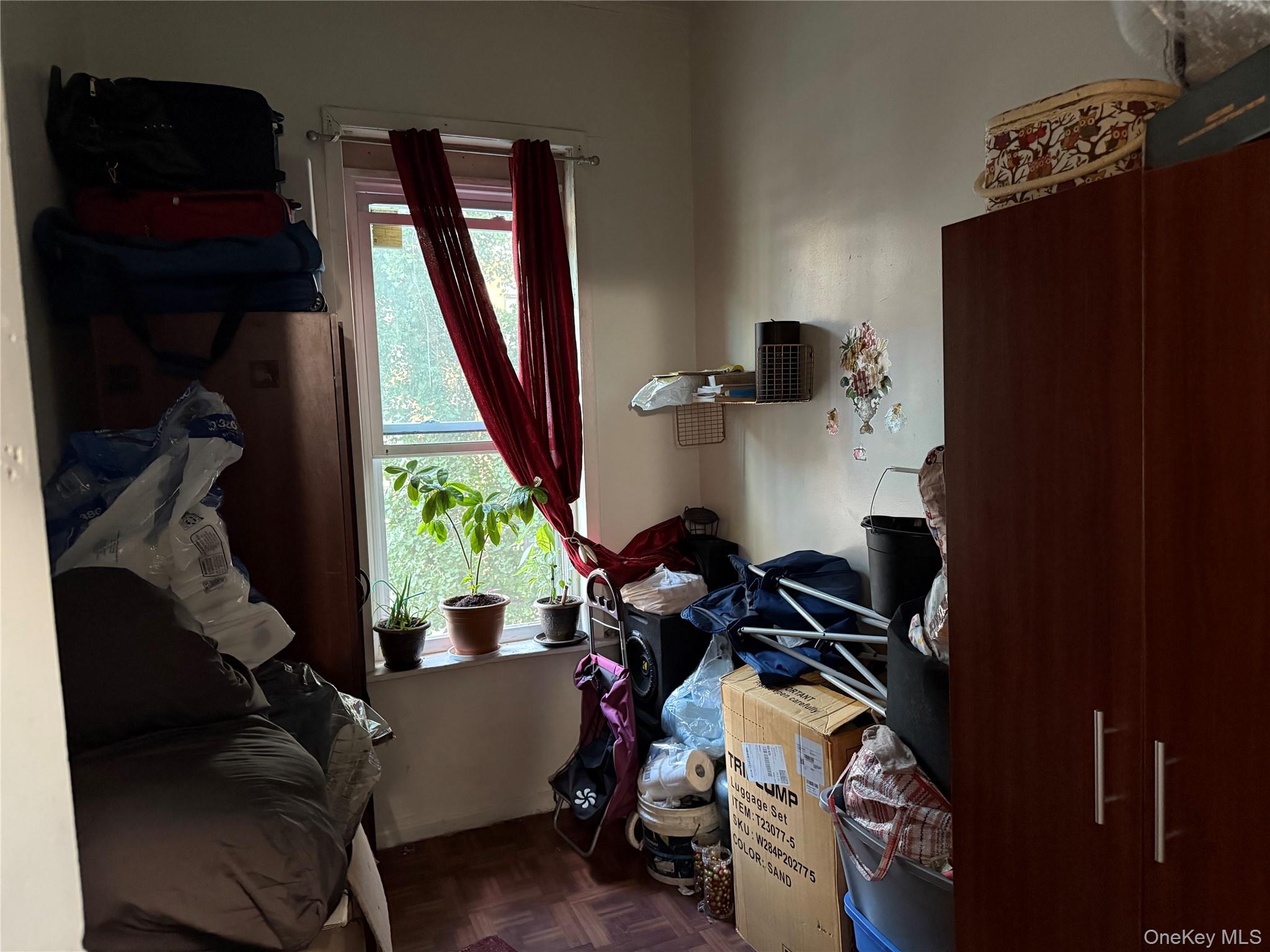 #7 photo, 1999 Morris Avenue, ブロンクス区 Bronx , NY 10453