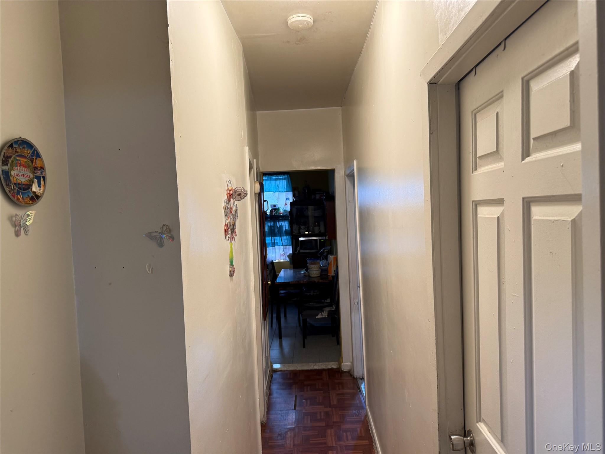 #8 photo, 1999 Morris Avenue, ブロンクス区 Bronx , NY 10453