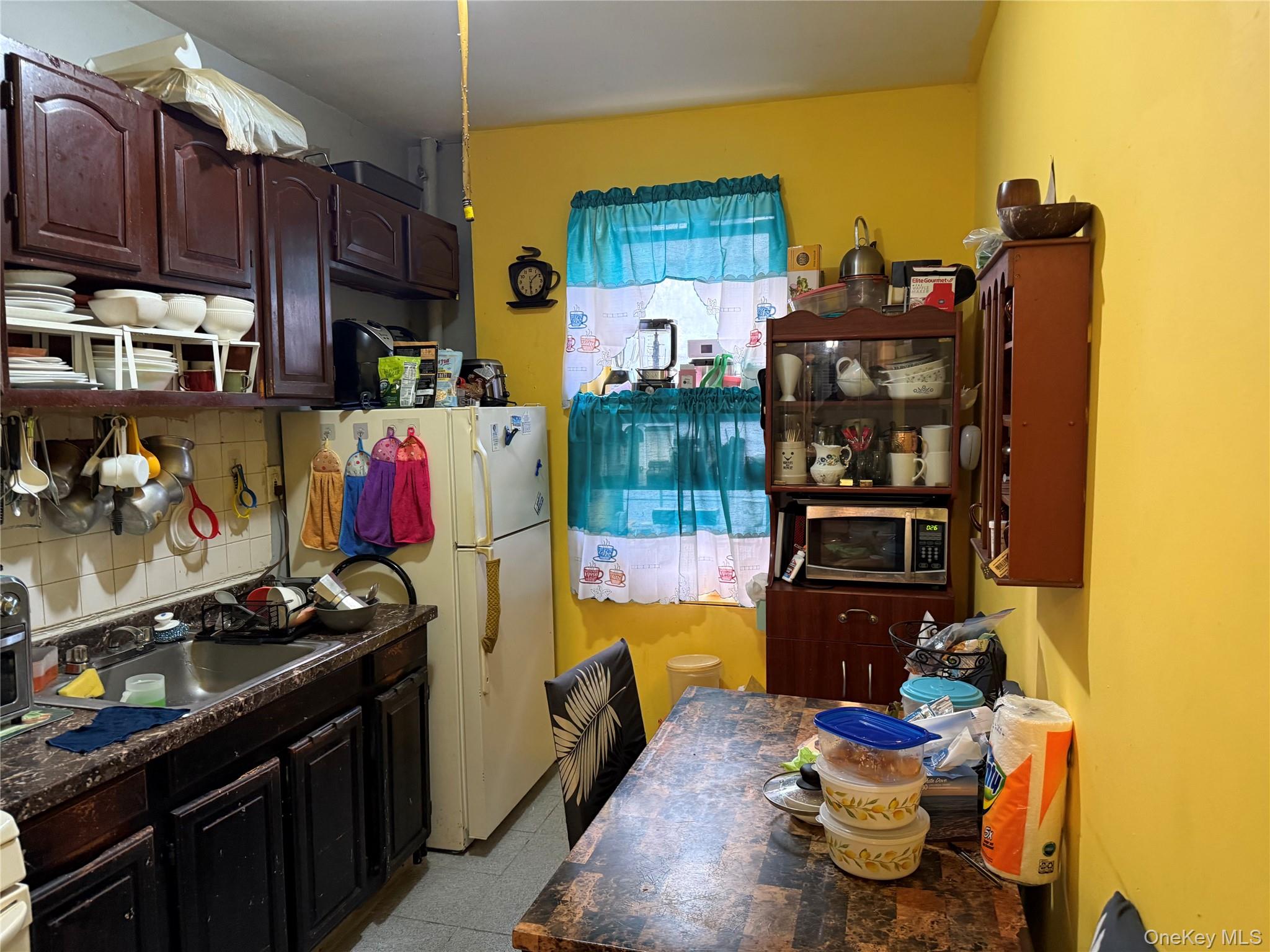 #9 photo, 1999 Morris Avenue, ブロンクス区 Bronx , NY 10453