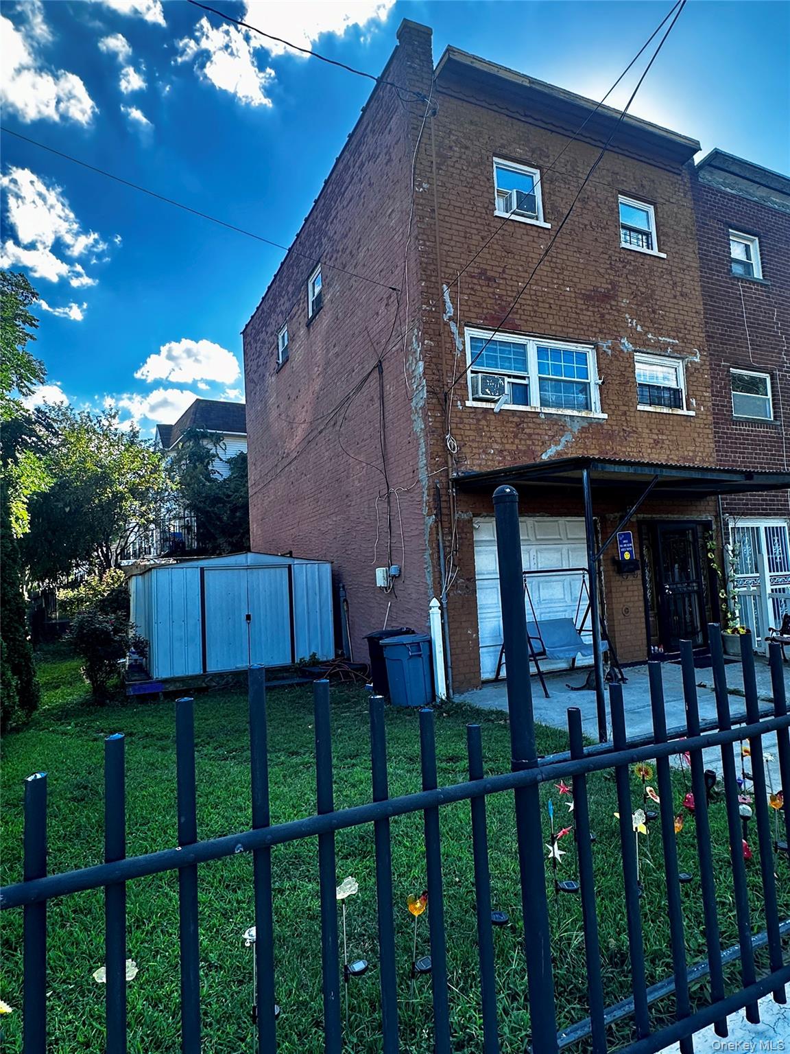 #2 photo, 2286 Lacombe Avenue, ブロンクス区 Bronx , NY 10473