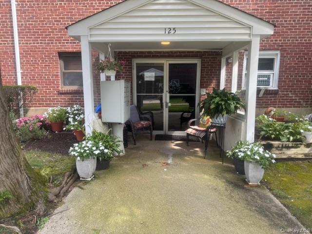 #1 photo, 125 Park Avenue, सफ़ोक काउंटी Amityville , NY 11701