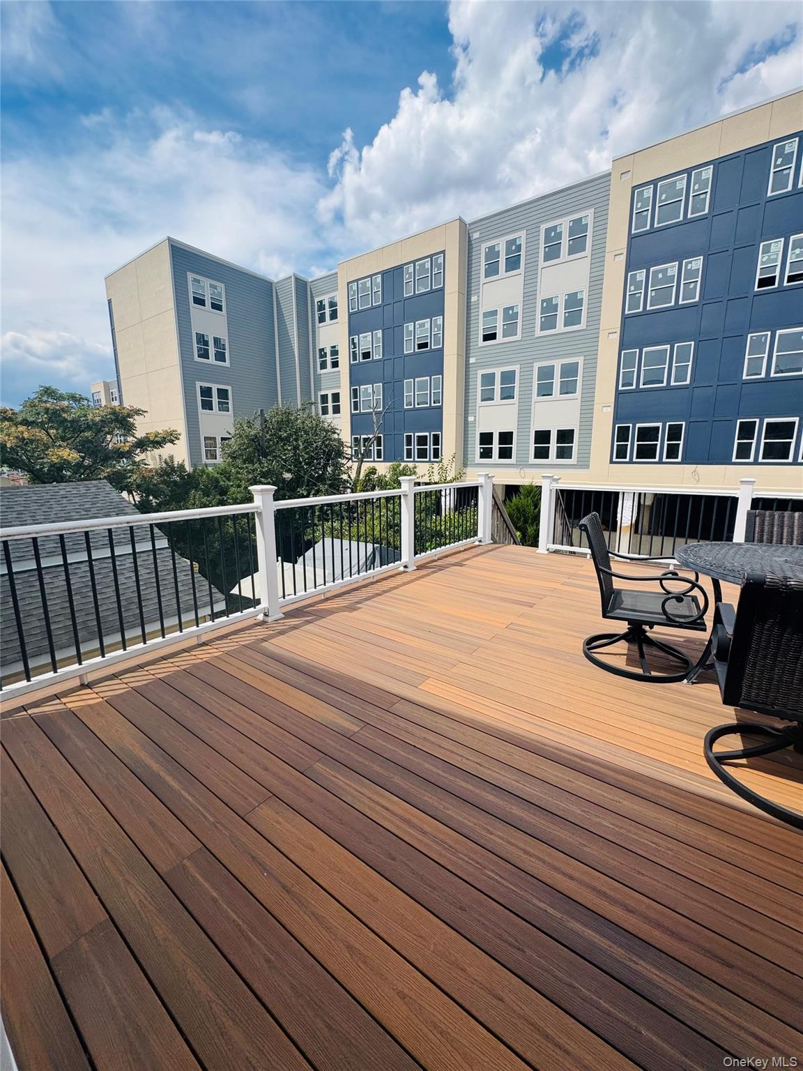 #8 photo, 43 W Columbia Street, ナッソー郡 Hempstead , NY 11550