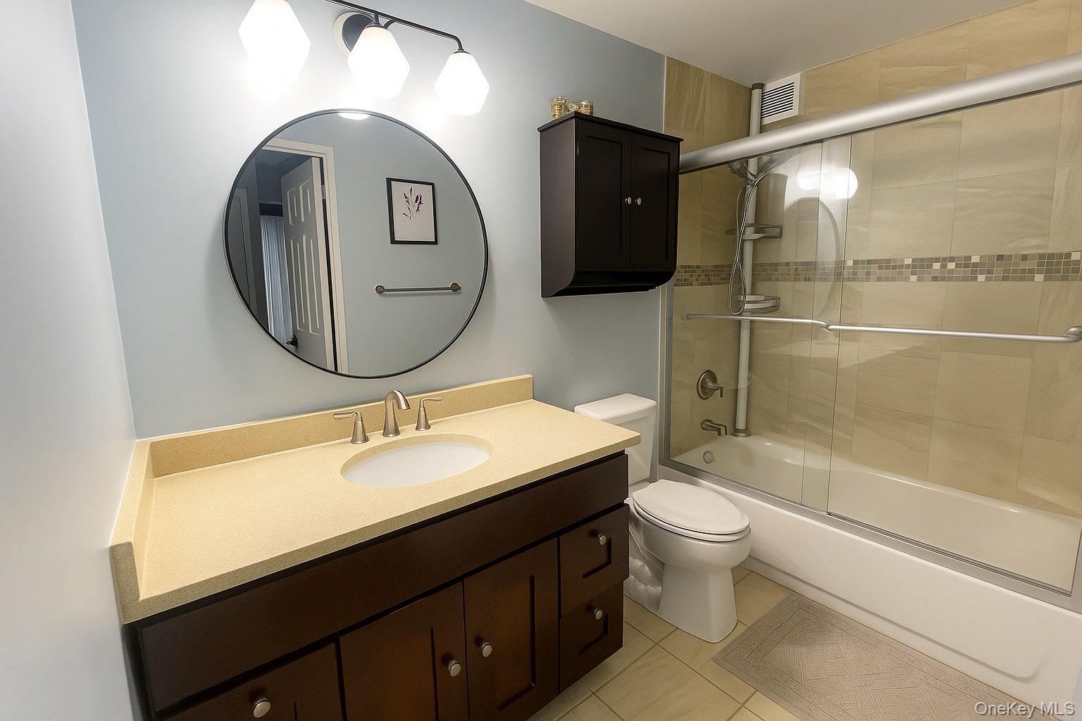 #13 photo, 724 166th Street, クイーンズ区 Beechhurst , NY 11357