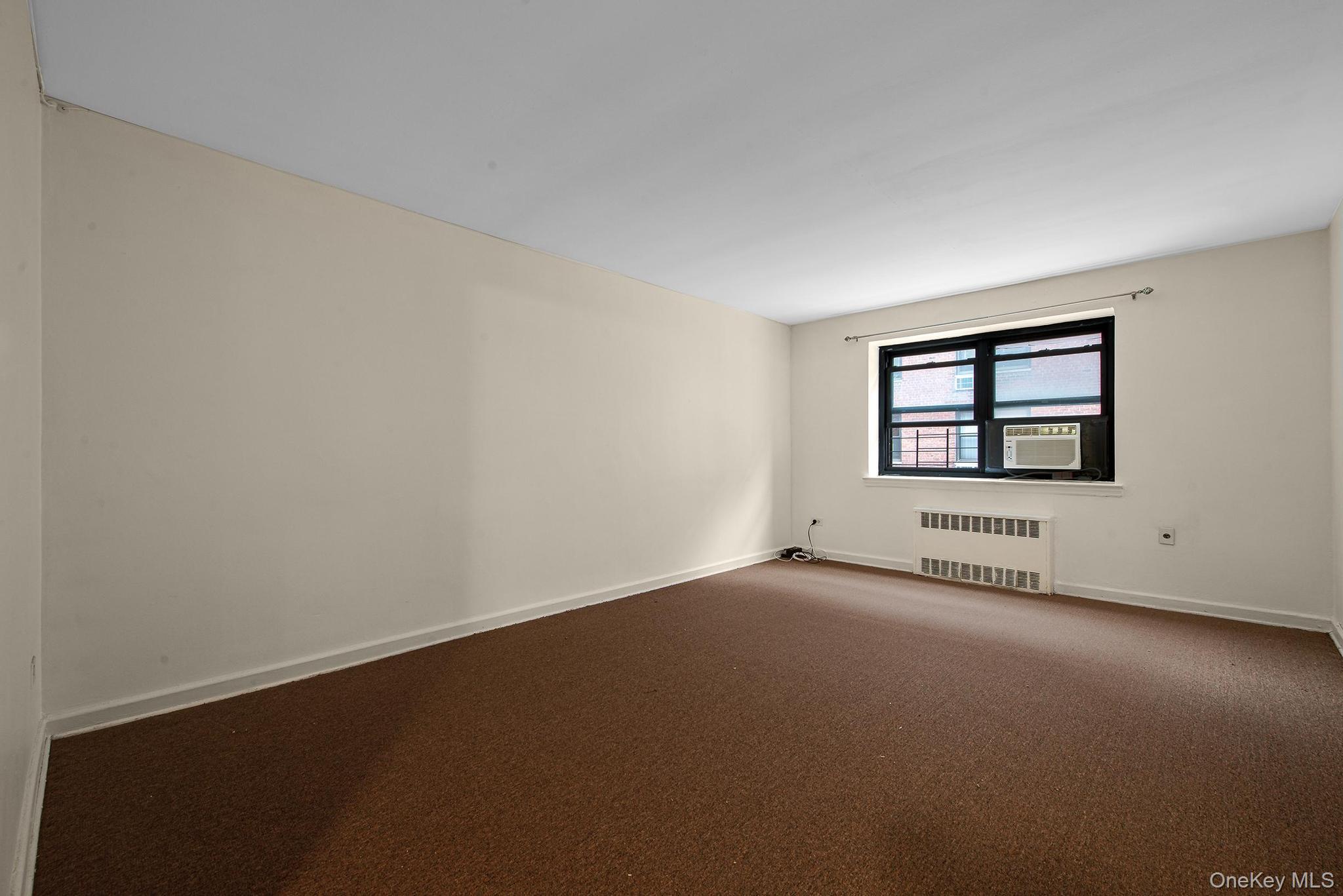 #10 photo, 102-25 67th Road, クイーンズ区 Forest Hills , NY 11375
