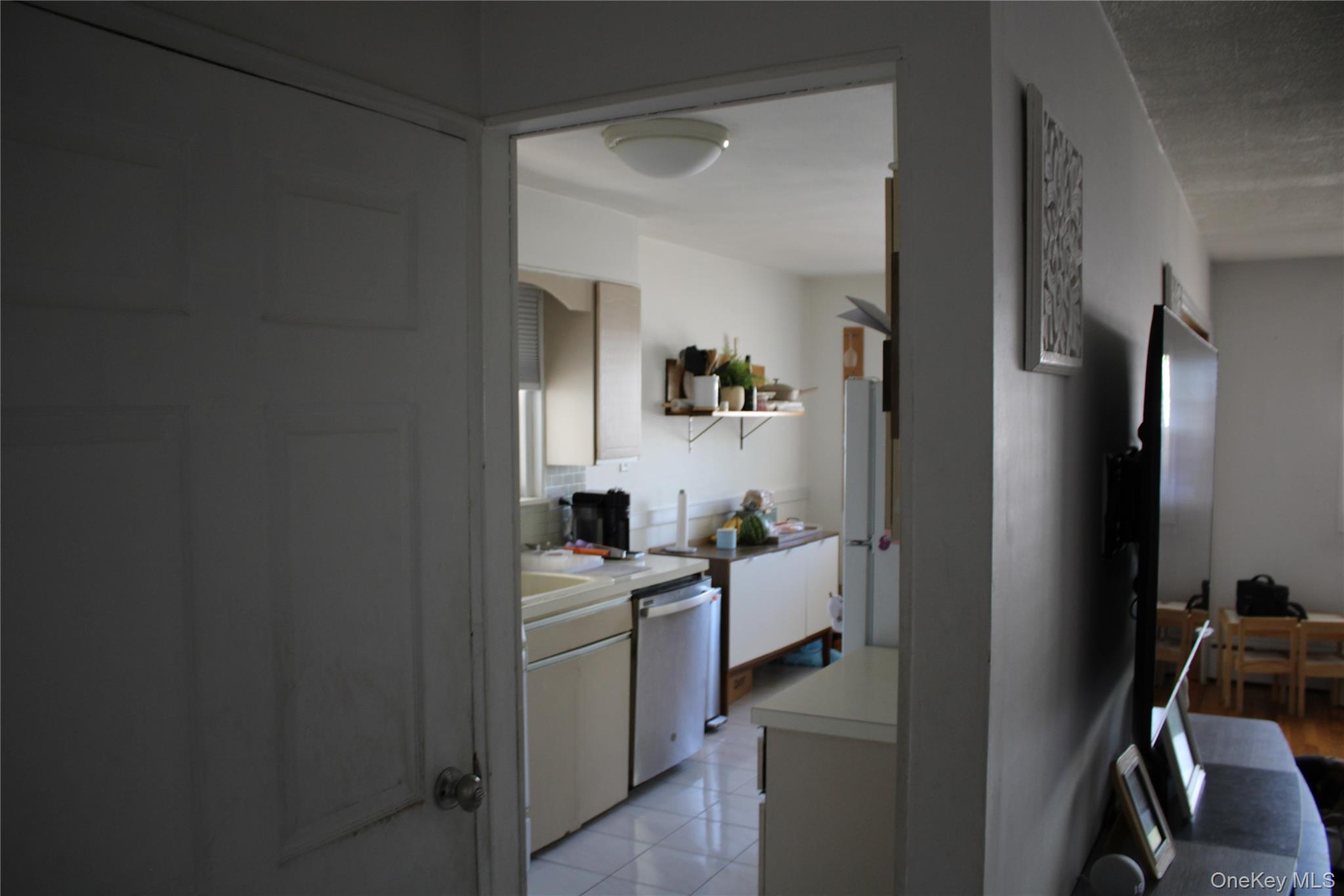 #18 photo, 8210 149th Avenue, कुईंस Howard Beach , NY 11414