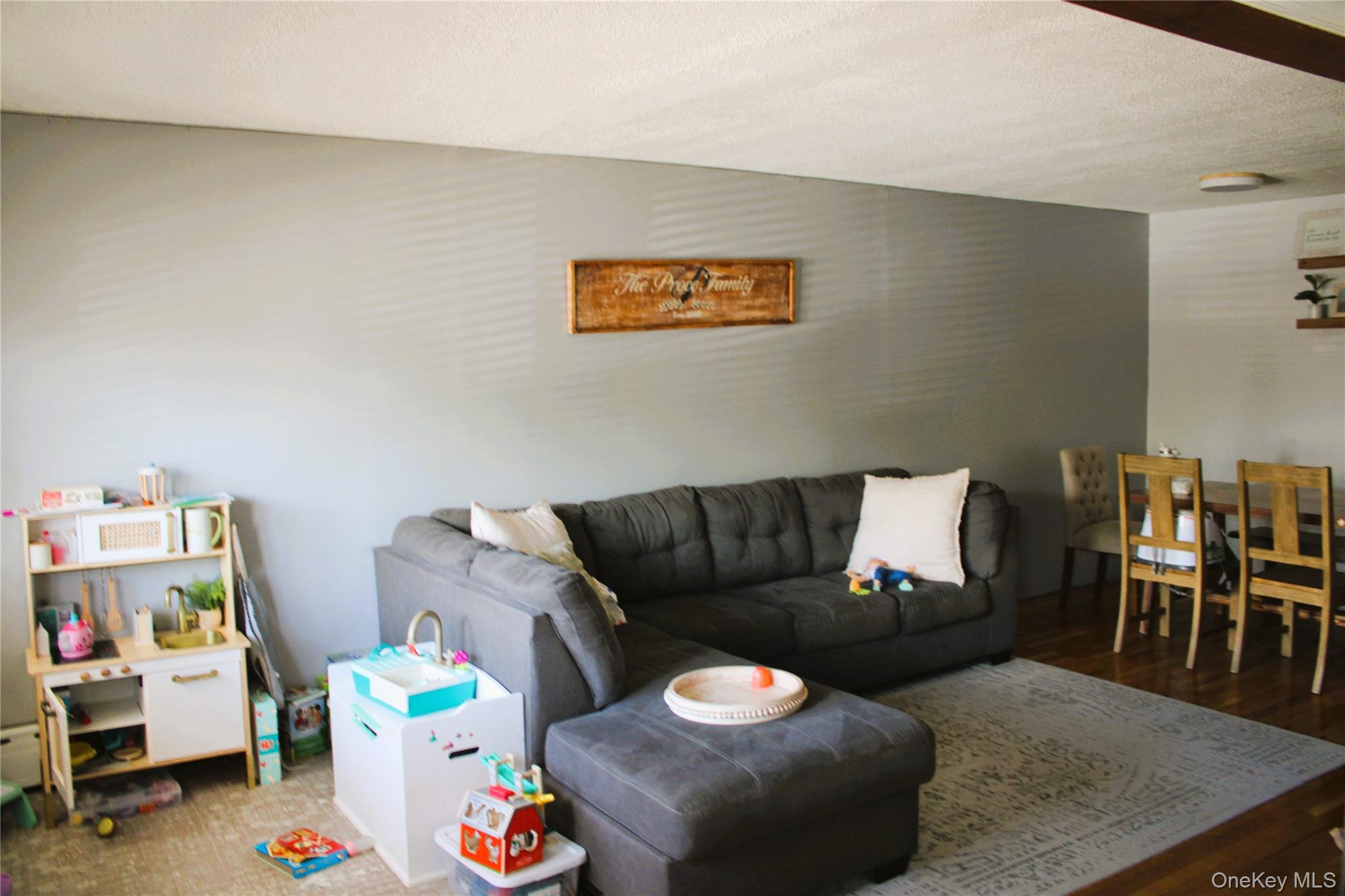 #7 photo, 8210 149th Avenue, कुईंस Howard Beach , NY 11414