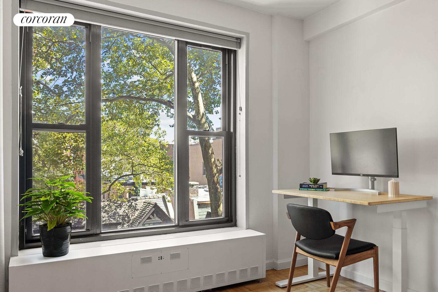 #1 photo, 365 CLINTON Avenue, ब्रुकलीन Clinton Hill , NY 11238