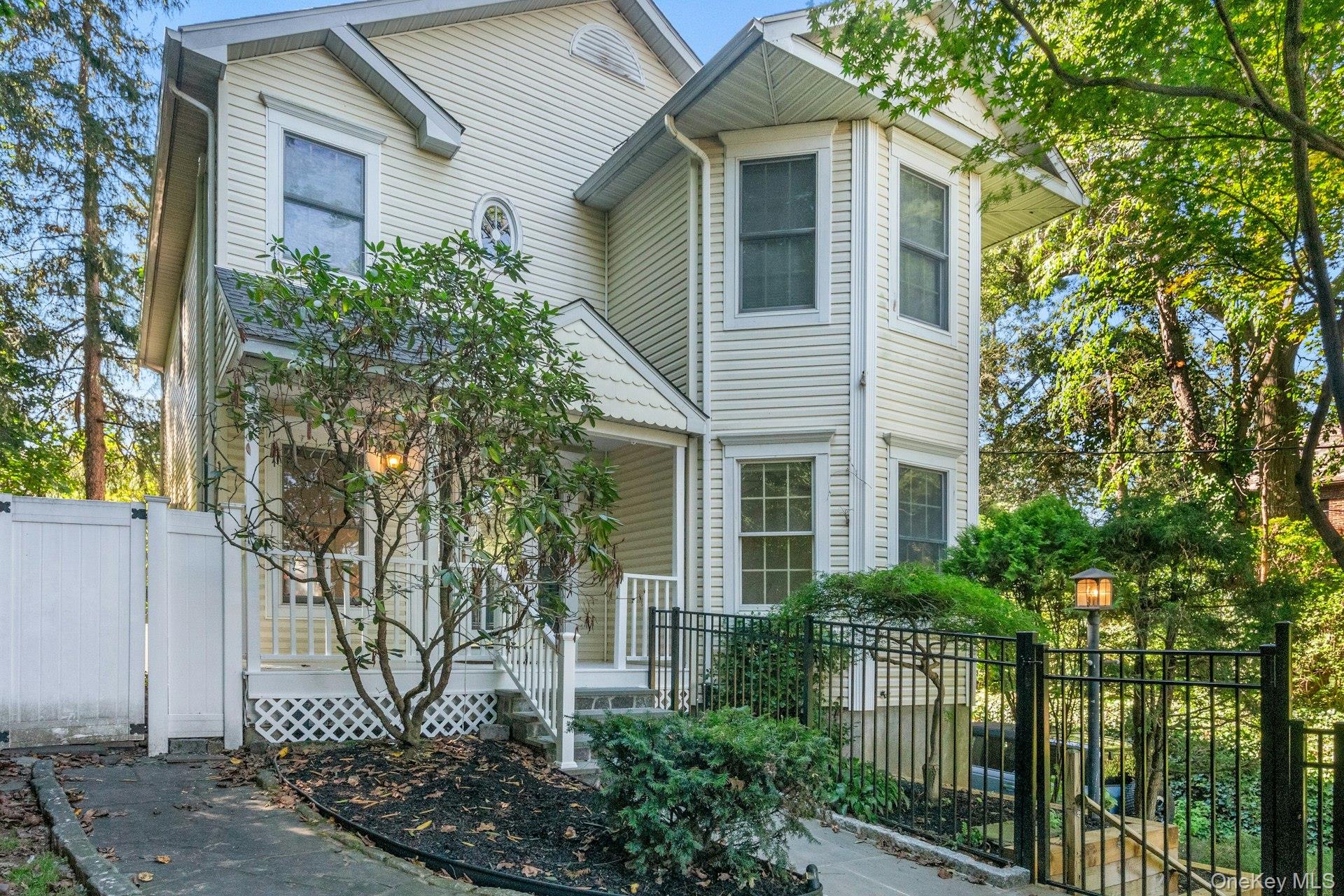 #1 photo, 75 Woodcrest Avenue, White Plains , NY 10604