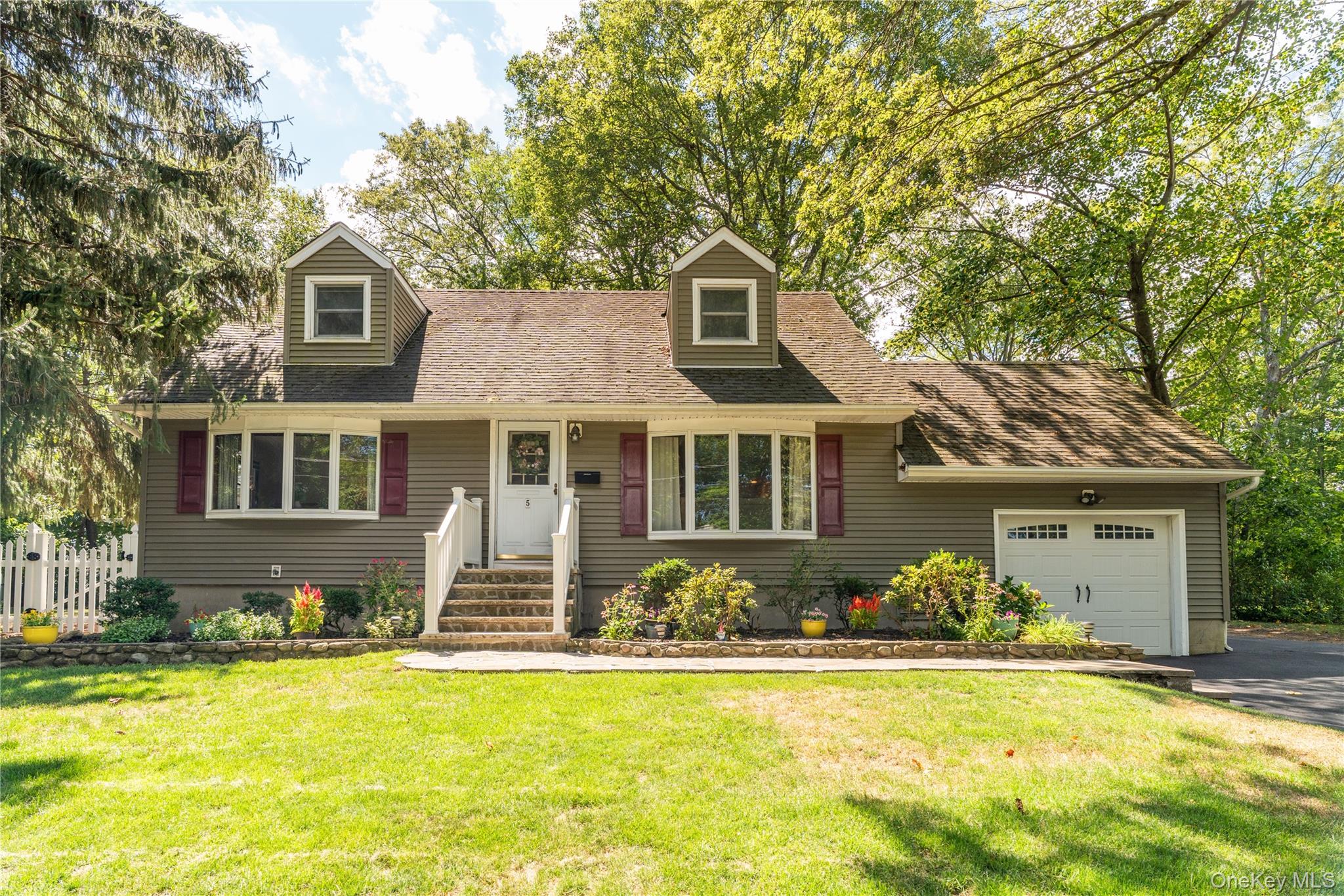 #1 photo, 5 Bellows Lane, New City , NY 10956