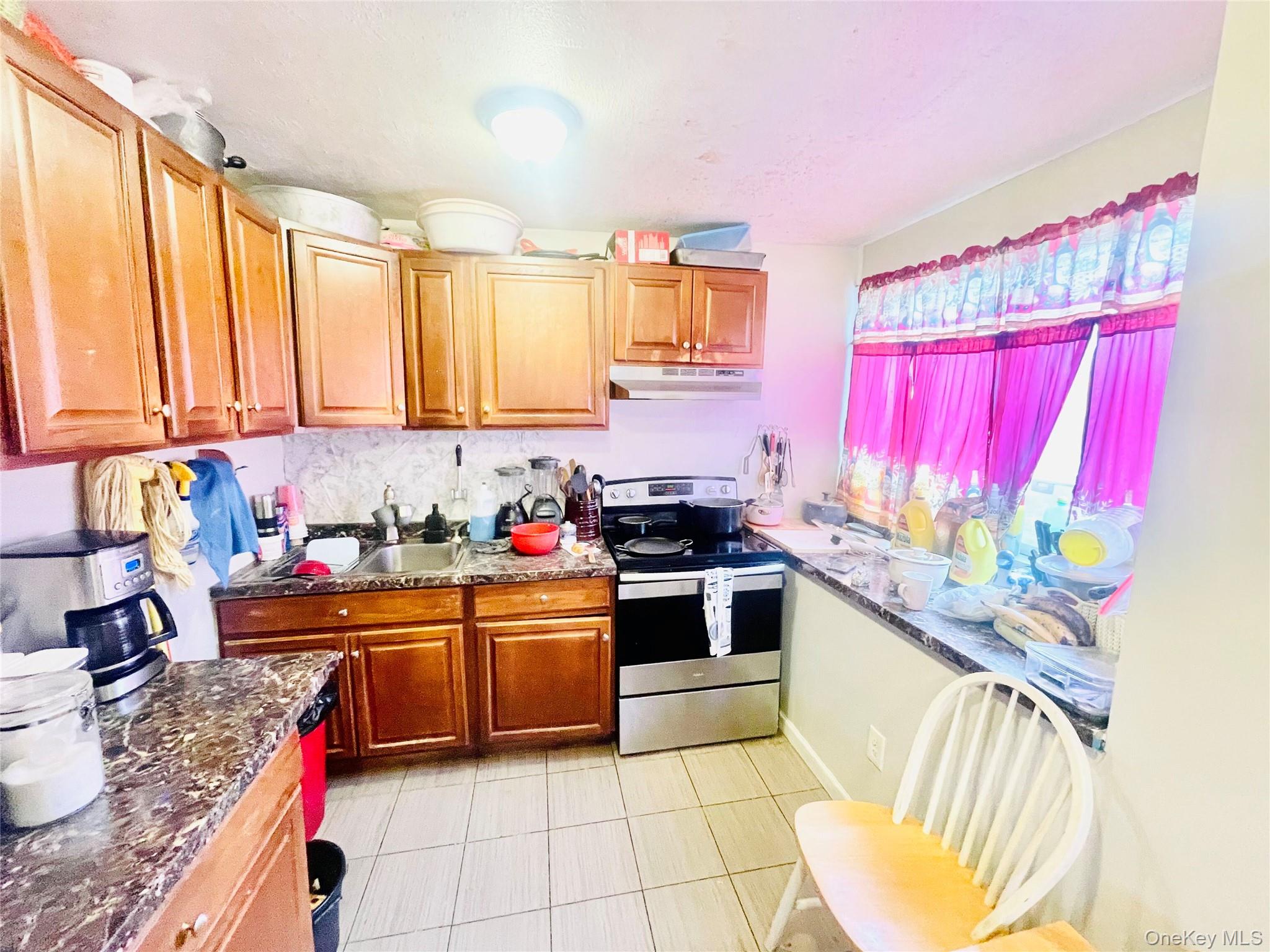 #2 photo, 29 Gray Avenue, サフォーク郡 Medford , NY 11763