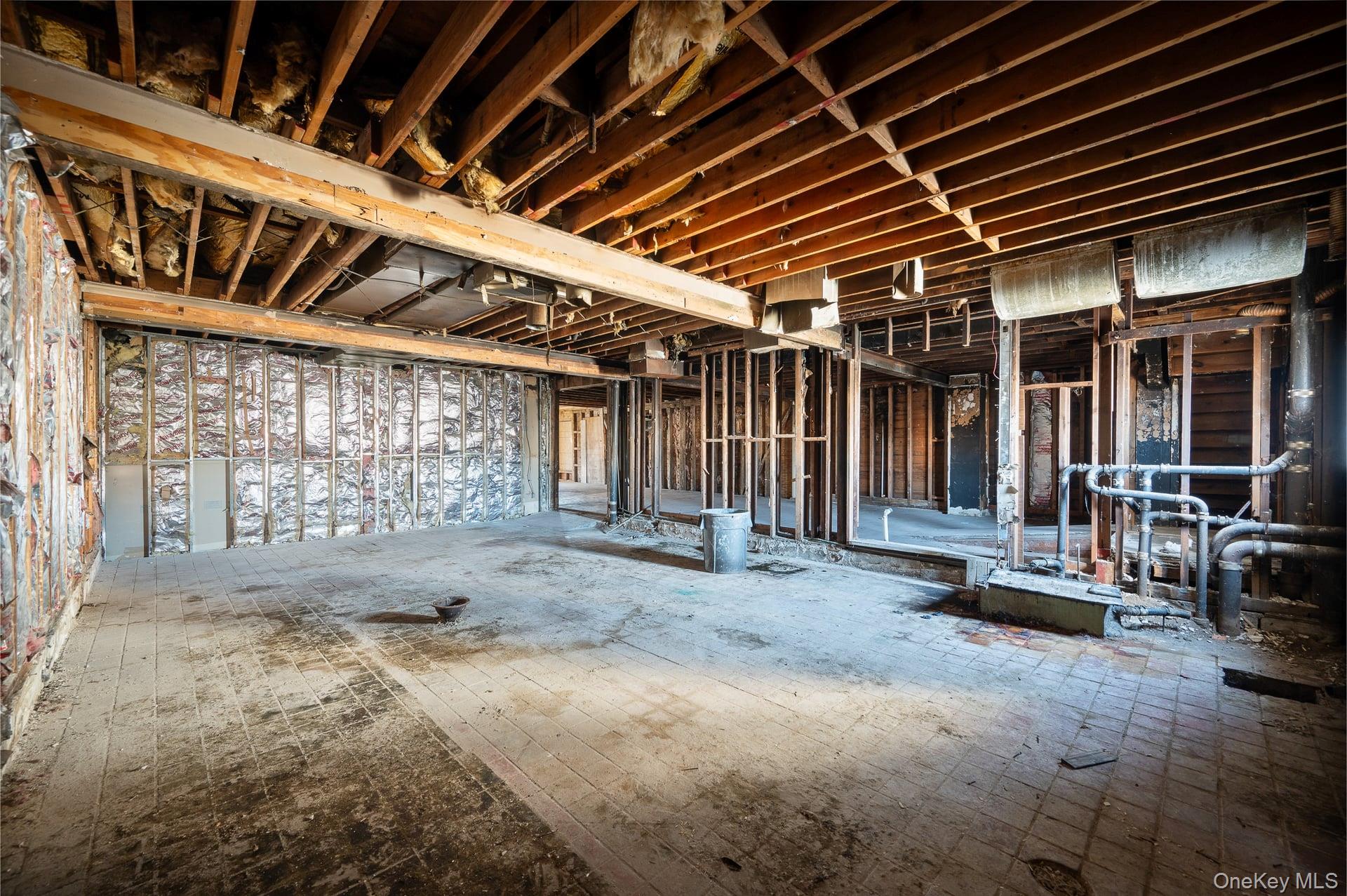 #16 photo, 107-109 Broadway, ナッソー郡 Hicksville , NY 11801