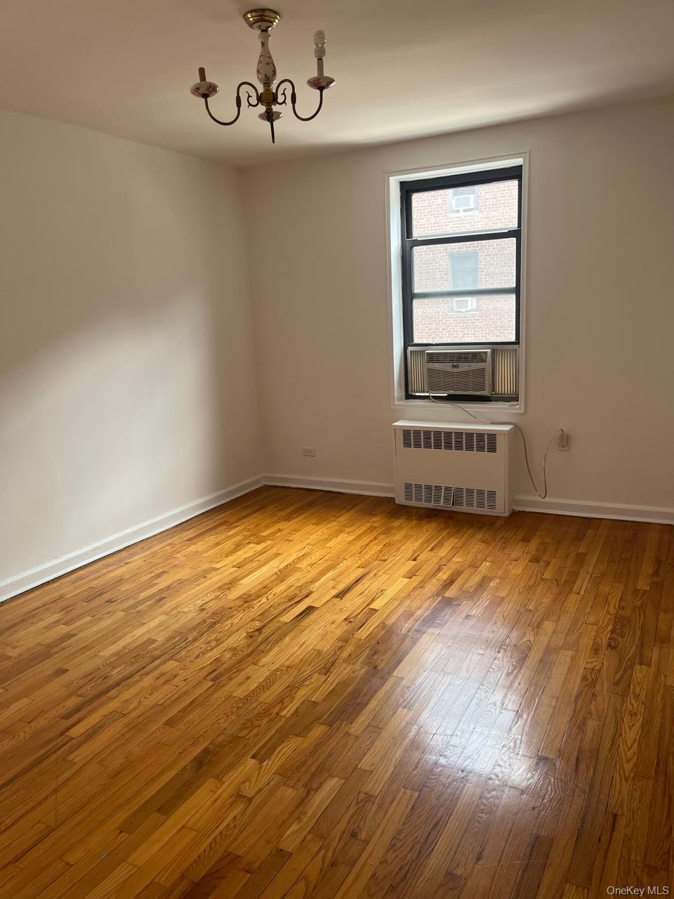 #19 photo, 3727 86th Street, Jackson Heights , NY 11372