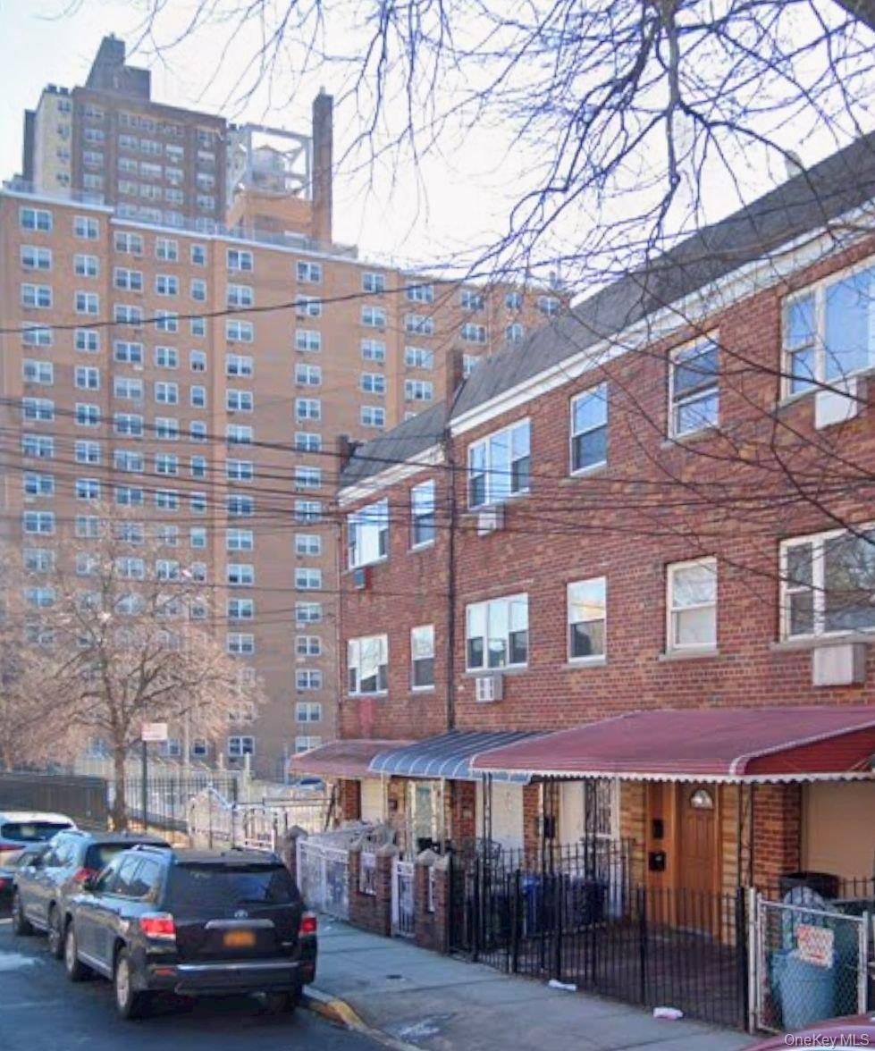 #1 photo, 762 E 211st Street, ブロンクス区 Bronx , NY 10467