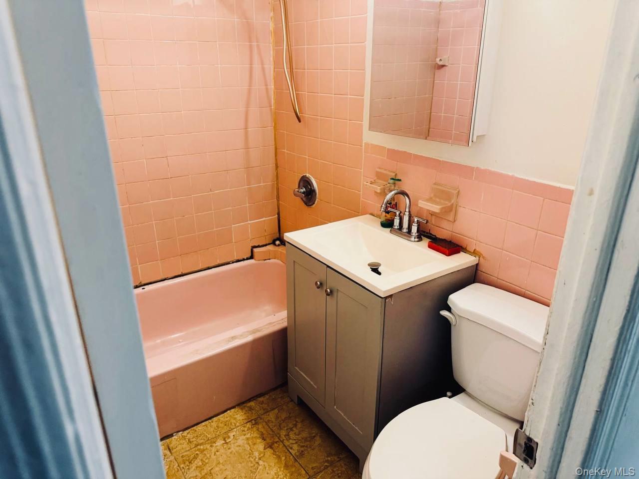 #13 photo, 762 E 211st Street, ブロンクス区 Bronx , NY 10467