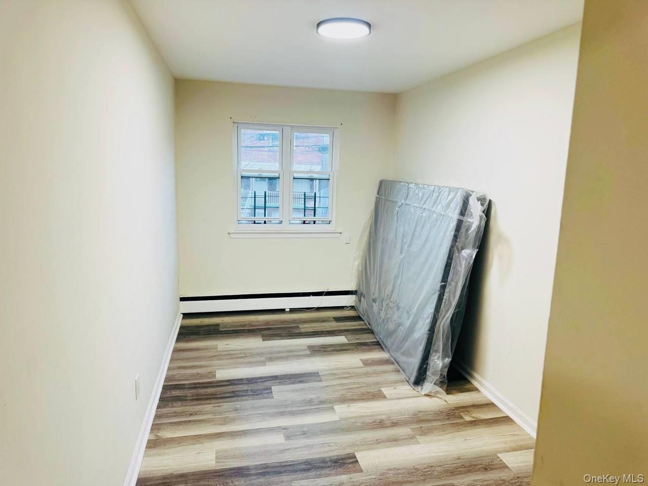 #6 photo, 762 E 211st Street, ブロンクス区 Bronx , NY 10467