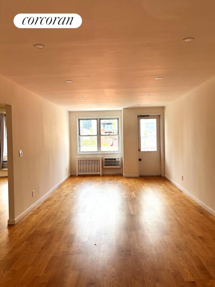 #12 photo, 170 W 23RD Street, マンハッタン Chelsea , NY 10011