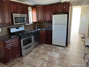 #2 photo, 90 Murray Hill Street, ナッソー郡 Elmont , NY 11003