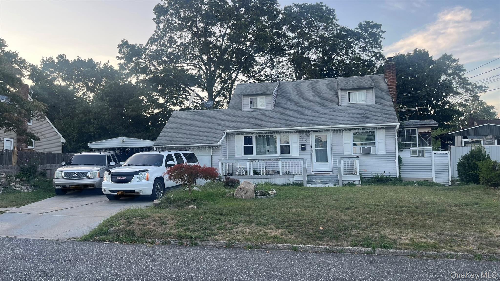 #1 photo, 475 Clift Street, सफ़ोक काउंटी Central Islip , NY 11722