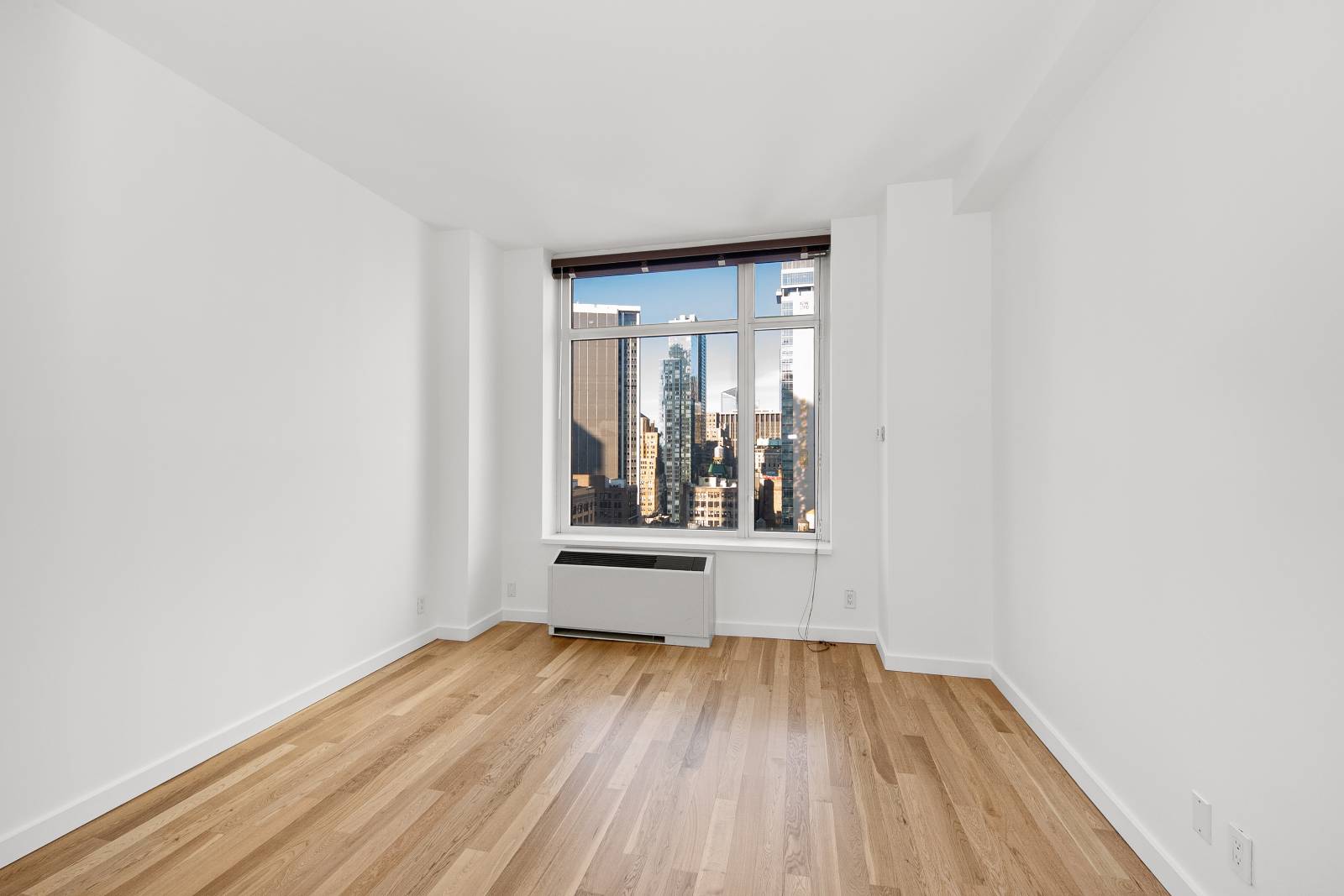 #16 photo, 325 Fifth Ave, マンハッタン New York , NY 10016