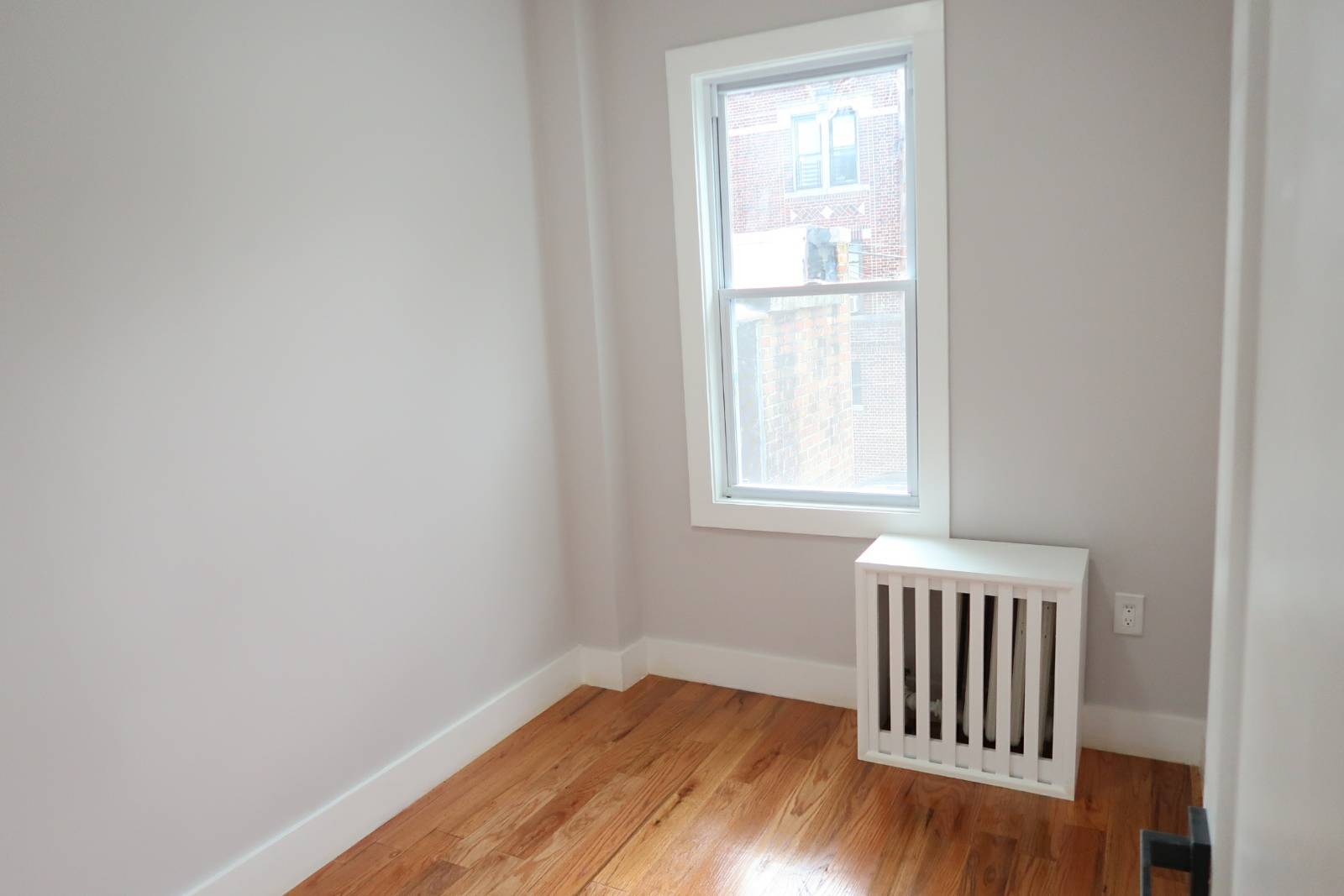 #11 photo, 78-77 79th Lane, クイーンズ区 Ridgewood , NY 11385