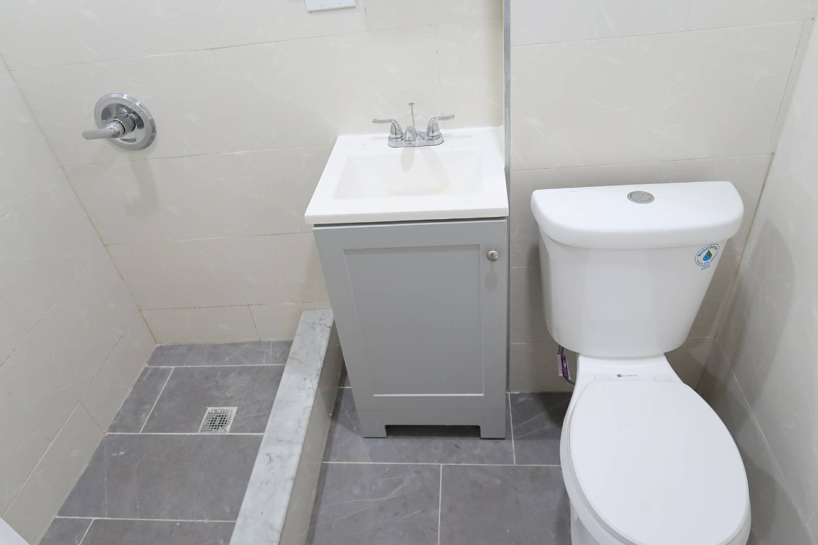 #16 photo, 78-77 79th Lane, クイーンズ区 Ridgewood , NY 11385